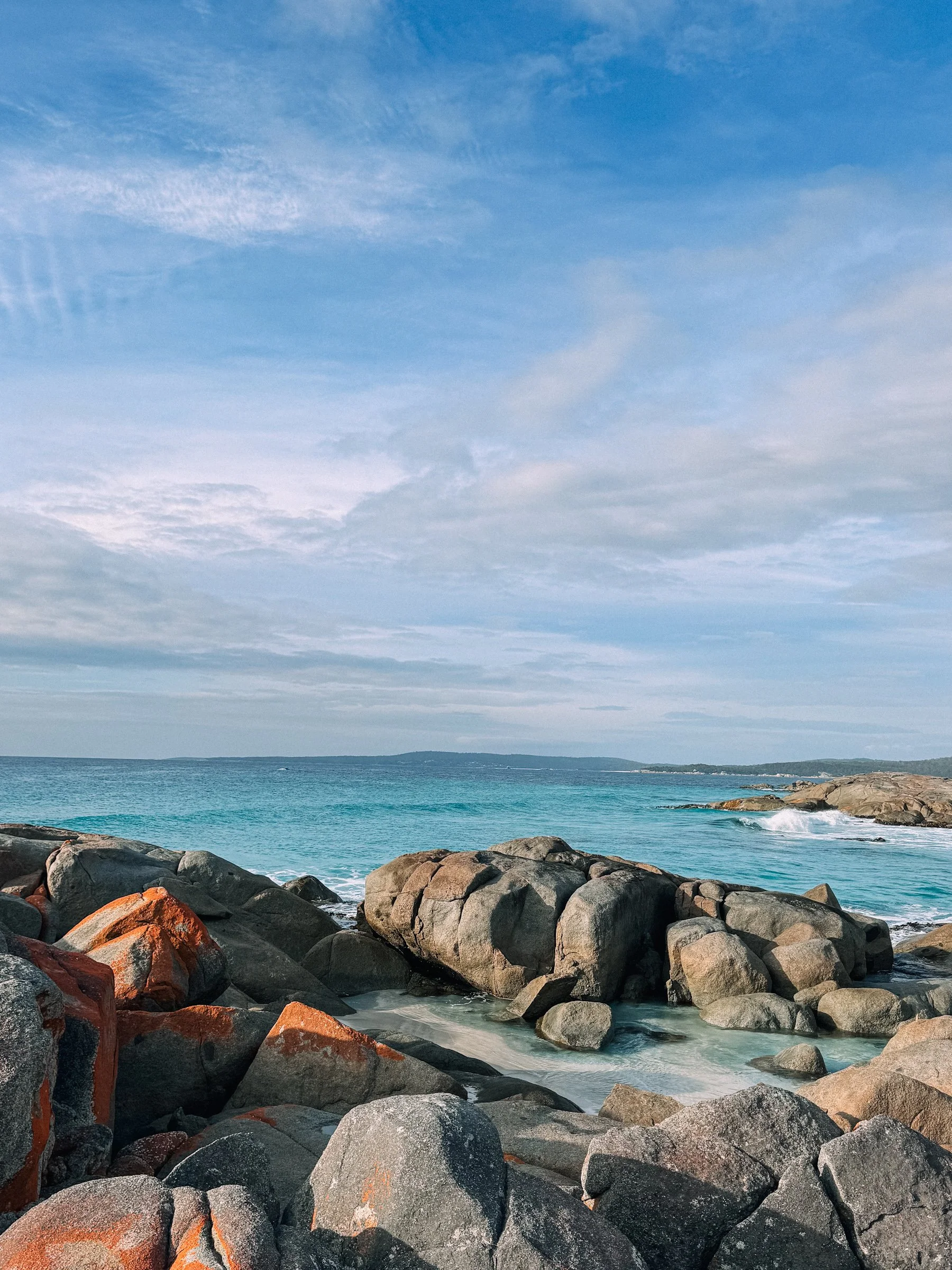 bay-of-fires-tasmania-orange-rocks.jpg