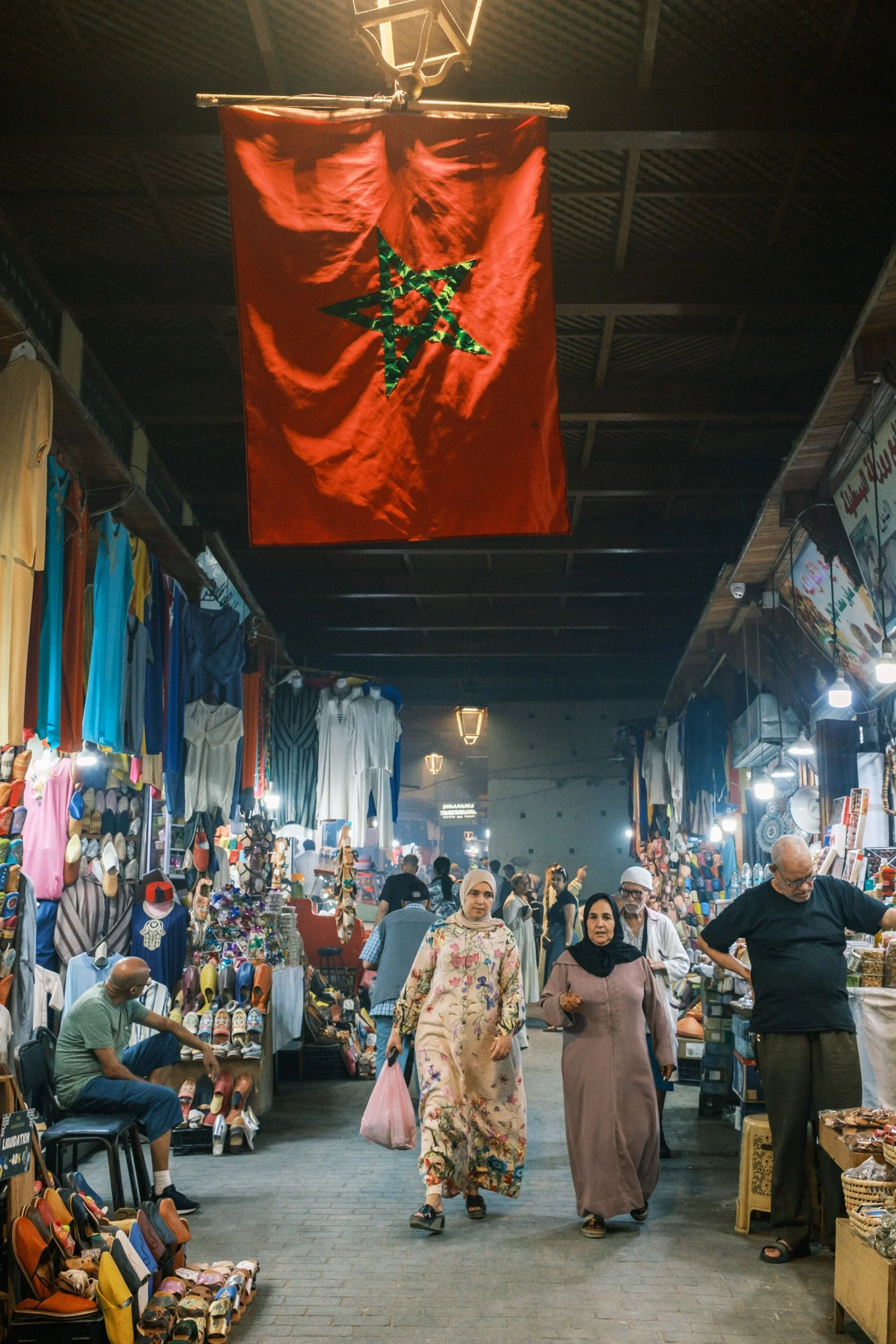 -26_fez-morocco_Under the Flag.jpg