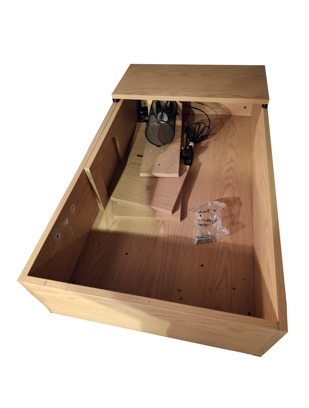 Tortoise Table with Heat Mat & Dual Lamp Stands (Used)