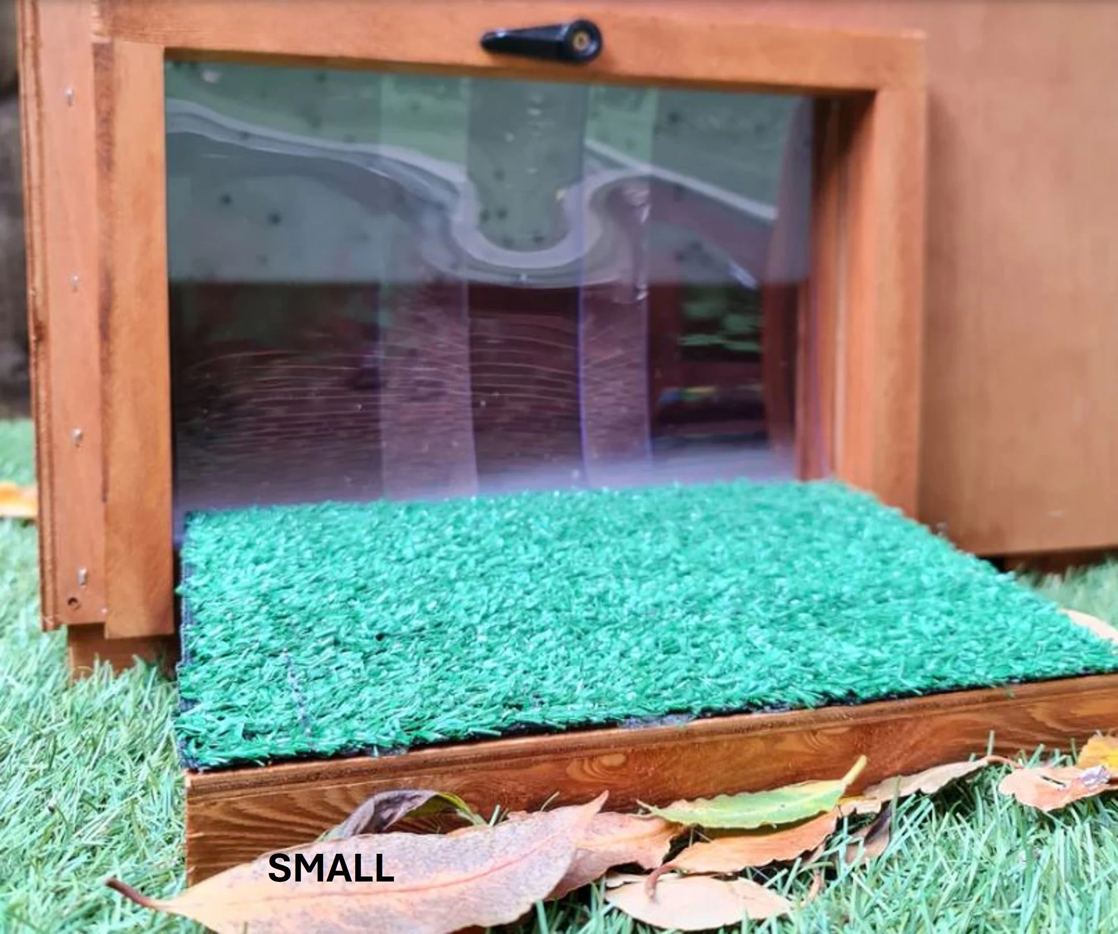 small-tortoise-house-door-open-closeup.JPG