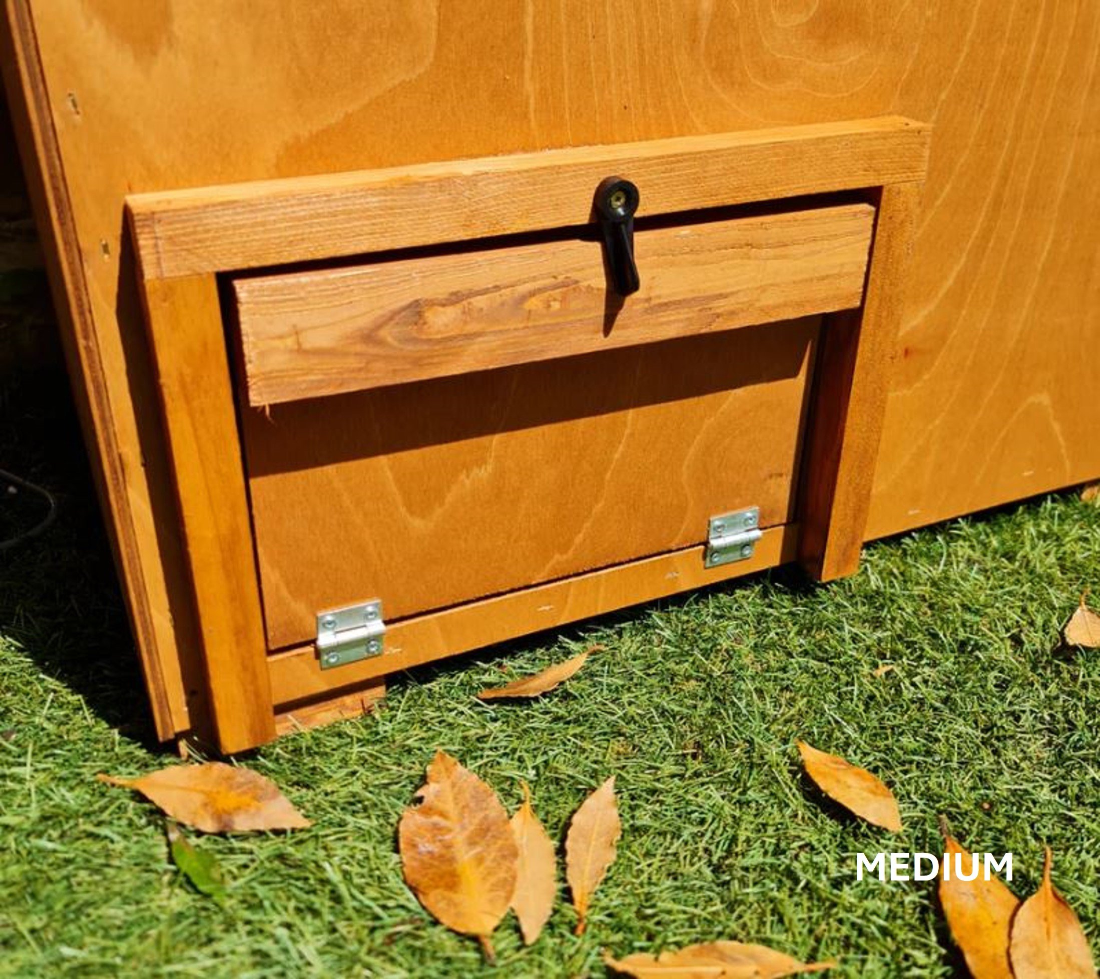 medium-tortoise-house-door-closed.JPG