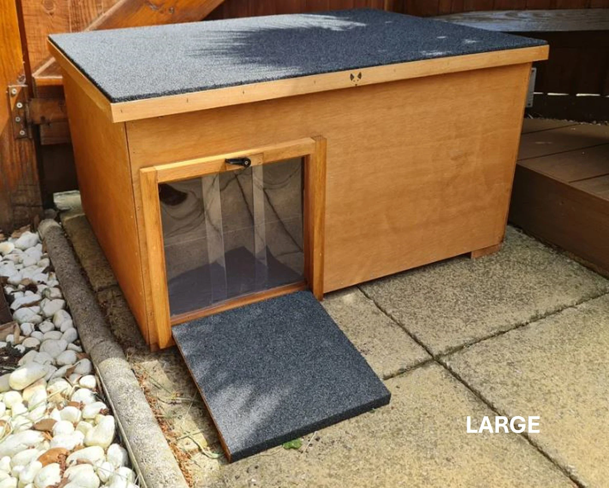 large-tortoise-house-door-open.JPG