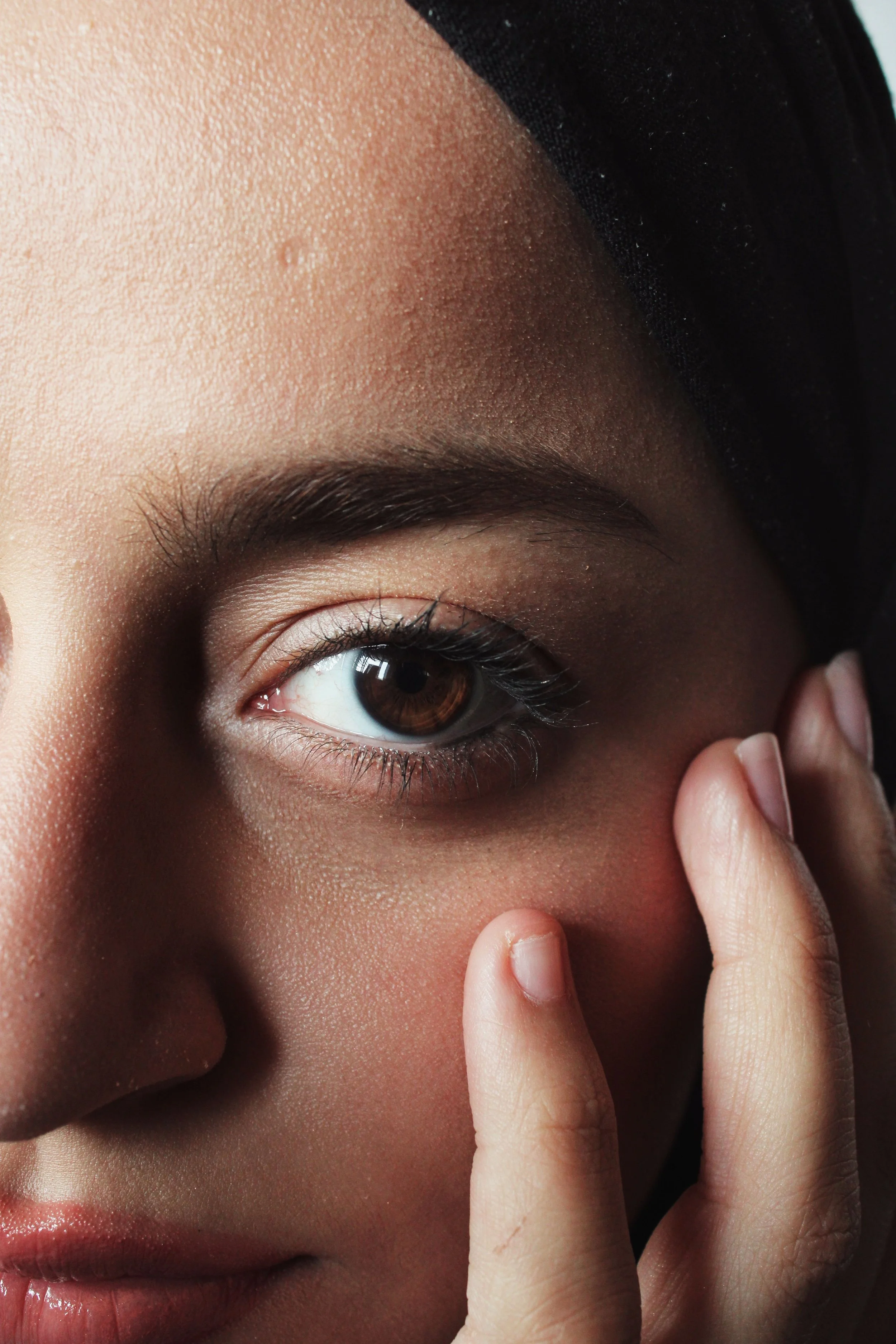 "Cortisol Face" Is Not a Thing (Mostly): A Doctor Untangles the Latest Wellness Panic