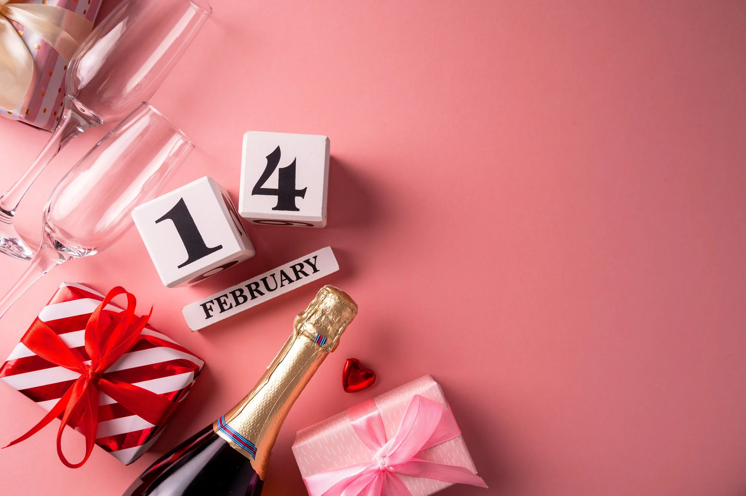 Cheers The One You Love With These Amazing Drinks Gifts For Valentine's Day 2023