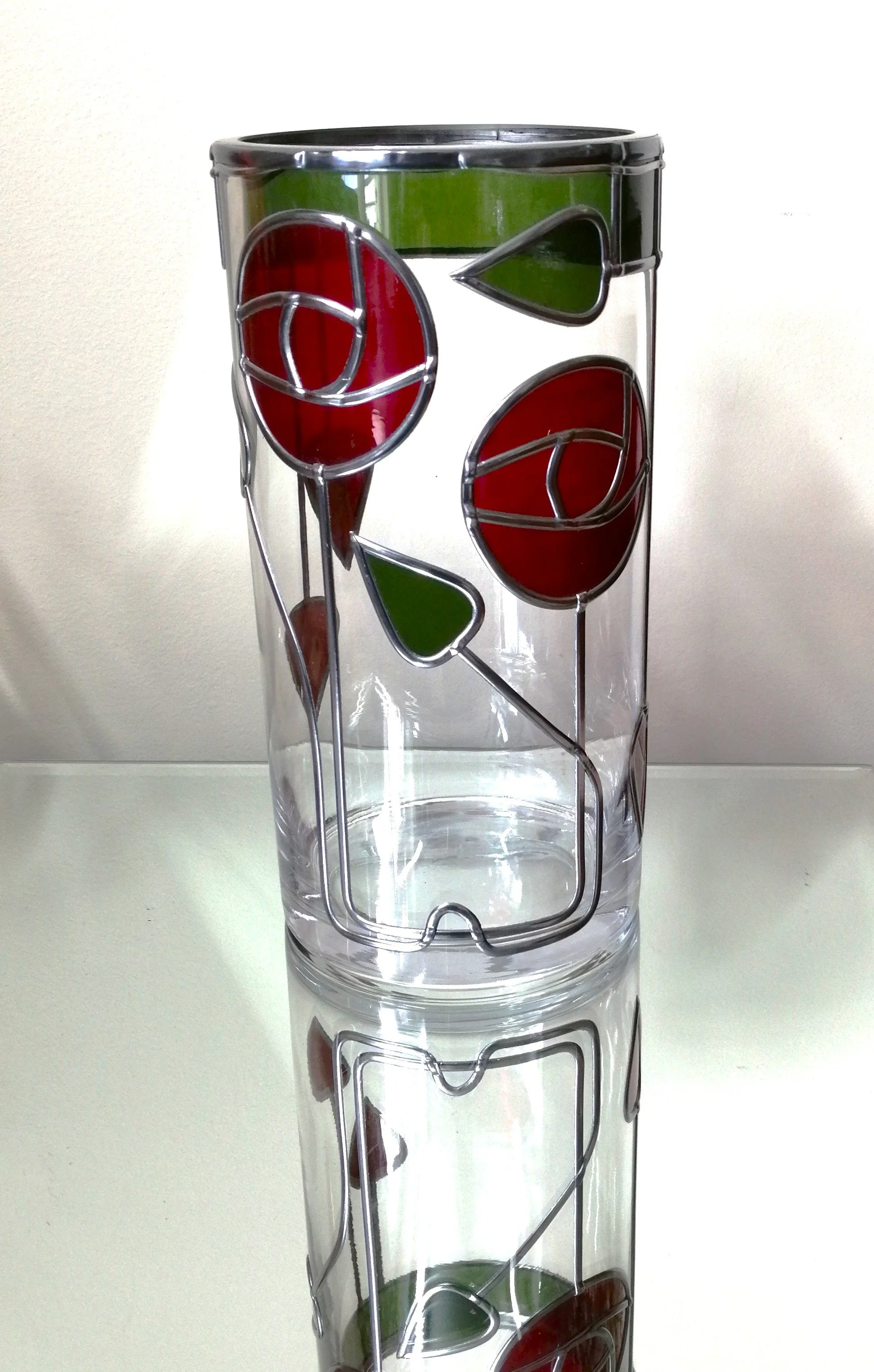 Mackintosh Ruby Reds is a Stained Glass Effect Flower Vase