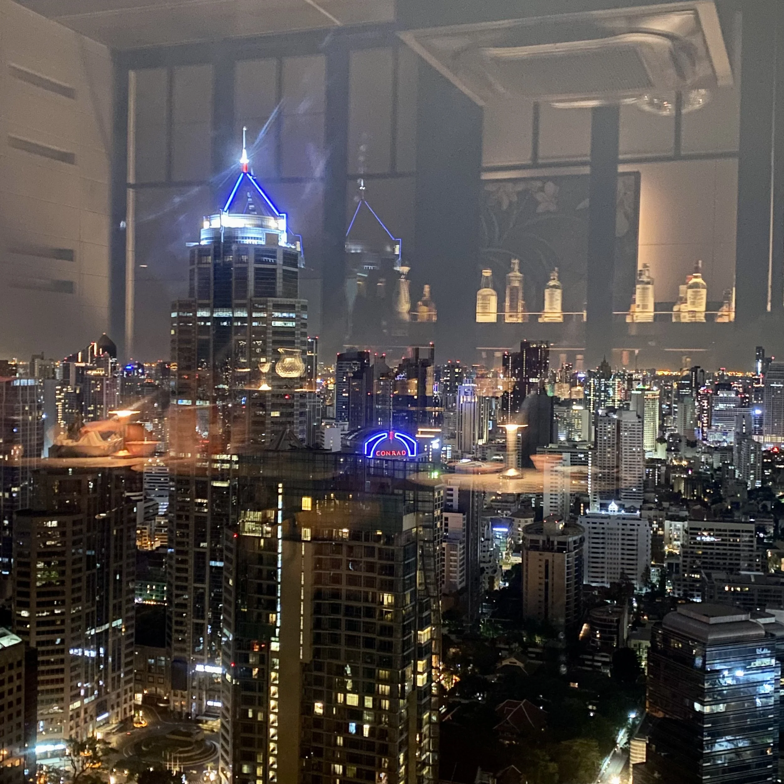 4 Augyst 2022 Lumphini - Bangkok.jpg