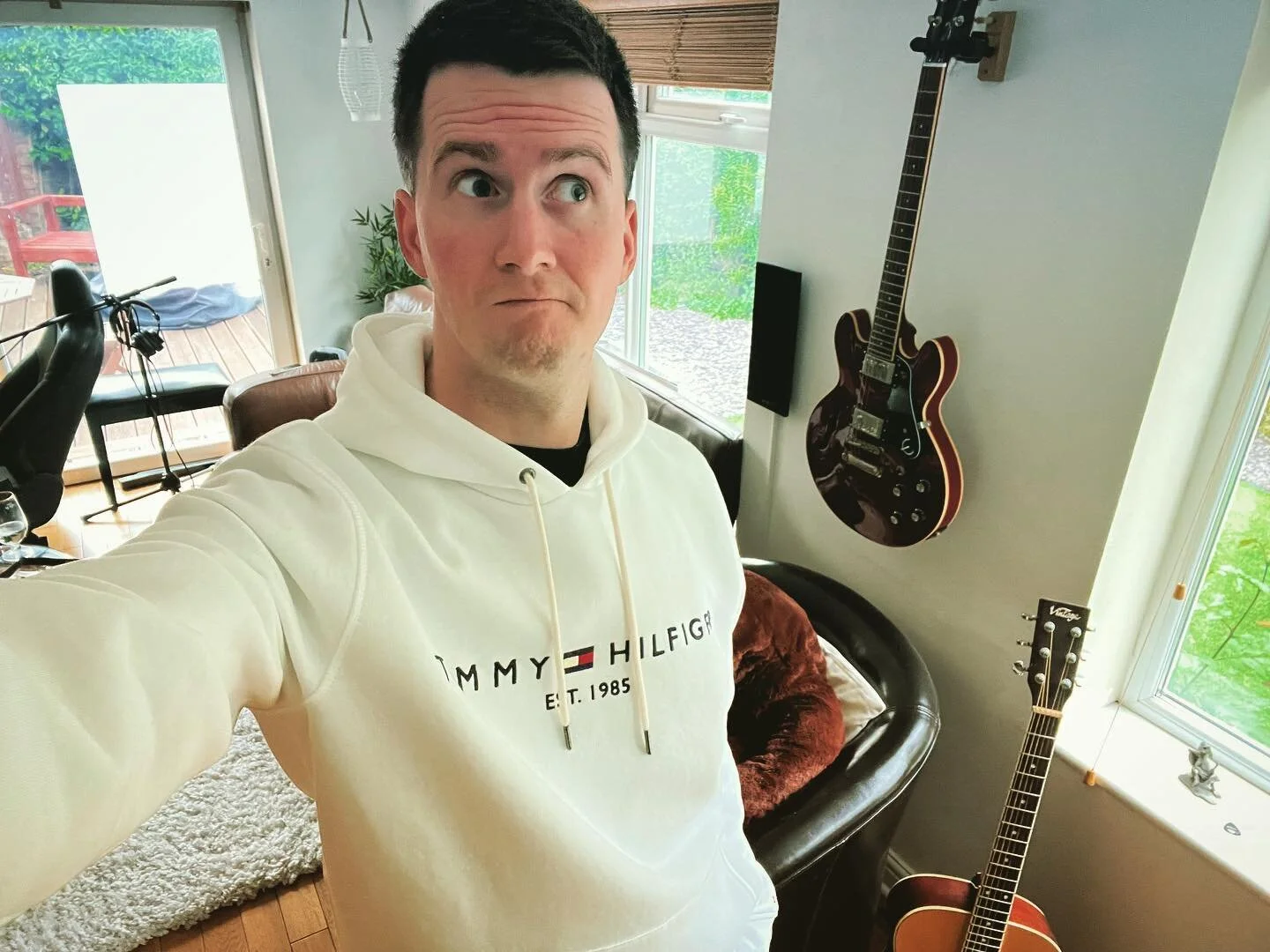 Believe it or not, this is the first hoodie I&rsquo;ve ever bought. #tommyhilfiger #hoodie #fashion