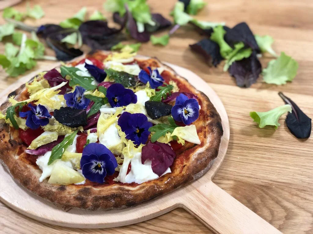 PIZZAS WITH INTEGRITY