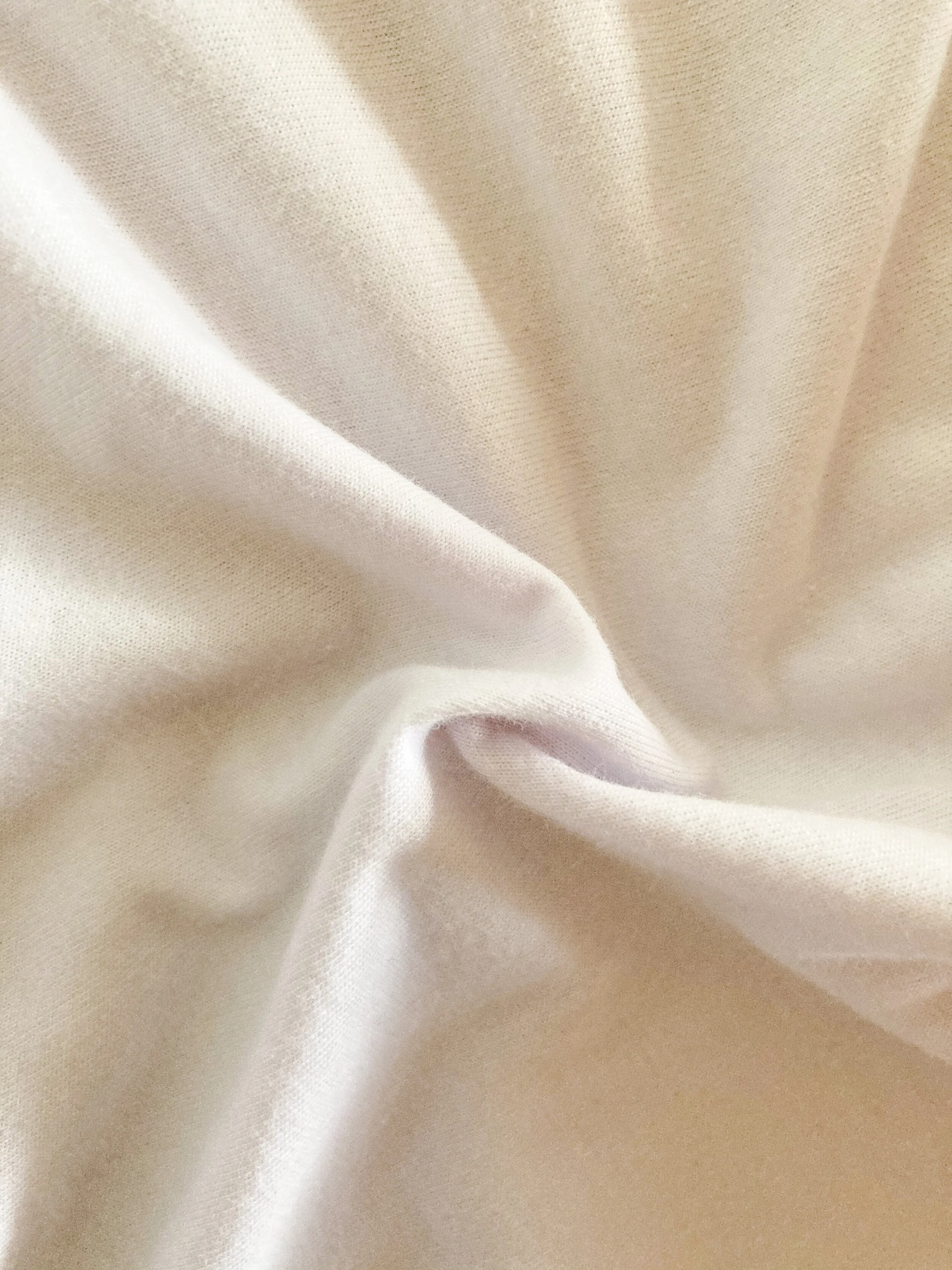 CAMISETA BLANCA BASICA FLORES AMARILLAS