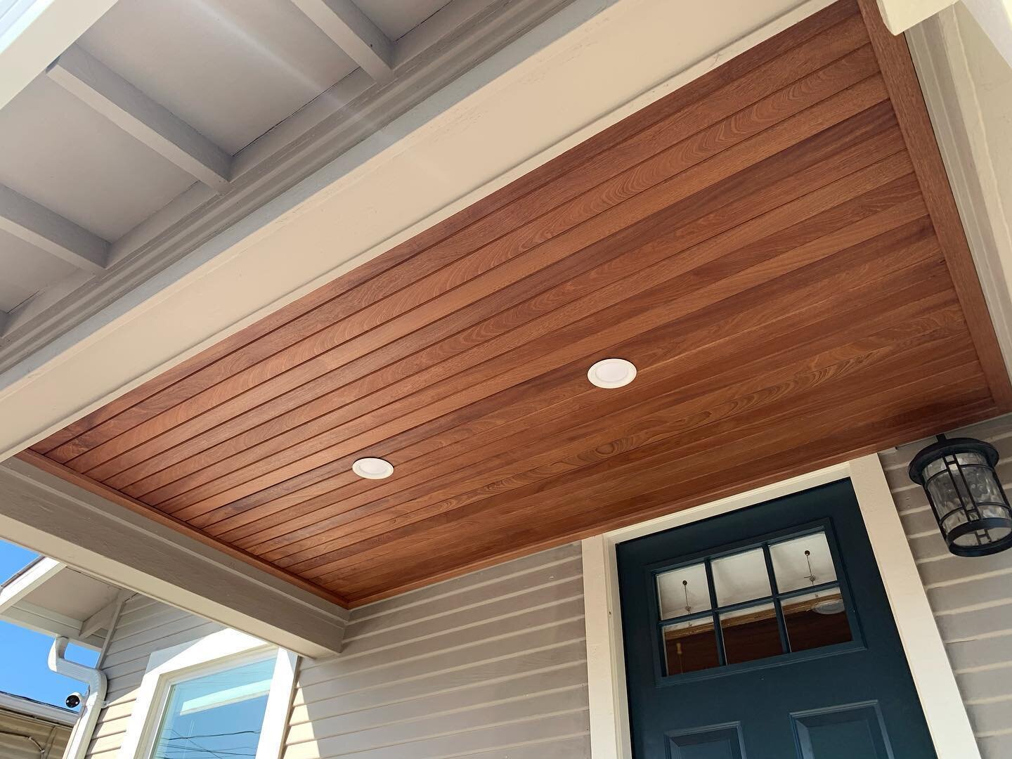 Clad the  front porch ceiling on my 1925 craftsman bungalow with some mahogany, and added a couple recessed lights. Before, during, and after pics. 
#craftsman #mahogany #frontporch #vorrathwoodworks