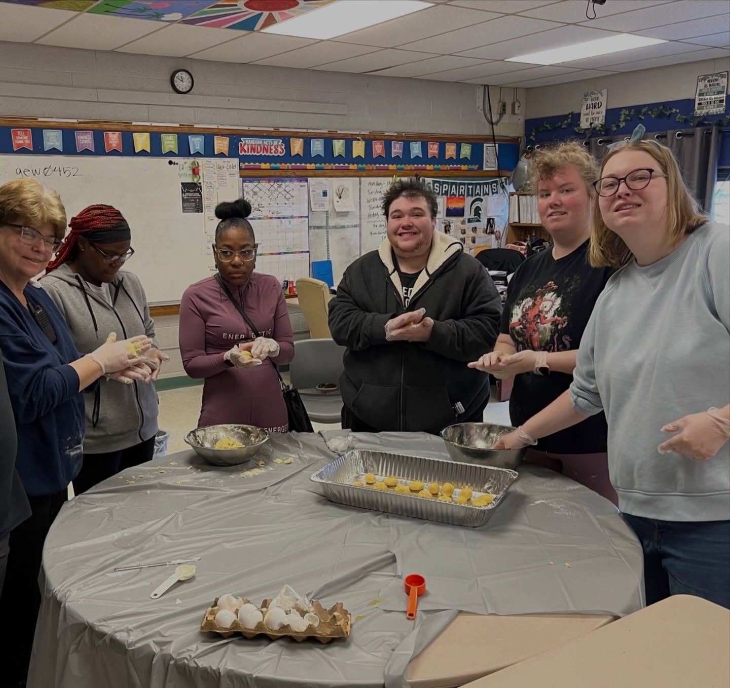 🌍🍪 Heritage Day at Rising Stars Academy 🍪🌍

Today, students and staff are coming together for our annual Heritage Day Potluck Lunch! In preparation, students baked traditional Lithuanian cookies called Kieflies, apricot-filled treats made while l