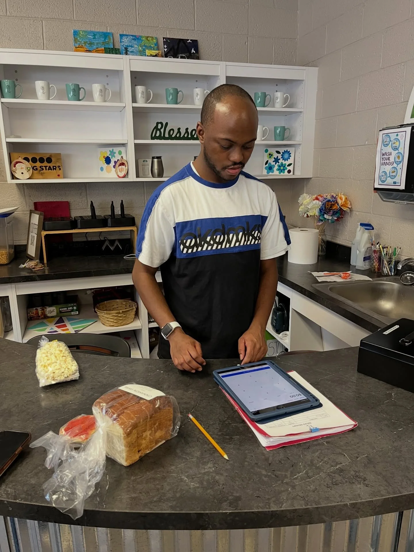 What a year! 💫
Thank you for supporting the Four Circles School Store in 2025. Your support helped our students learn, grow and shine.
The store is now closed for the holiday break.
We can&rsquo;t wait to welcome you back the first Monday of the new