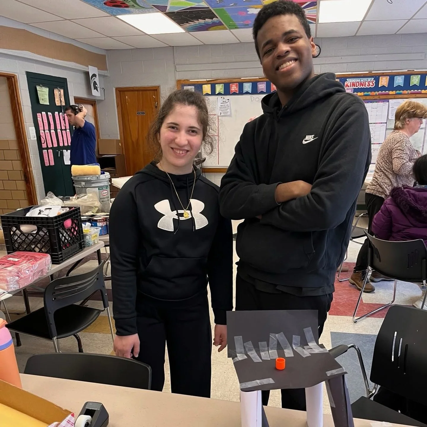 Thinking outside the box at Rising Stars Academy! 💡 
Would YOUR paper chair hold up? 🪑📄 

Students tackled a STEAM challenge to build chairs out of only paper that could support weight... and they crushed it! We love watching our students think cr