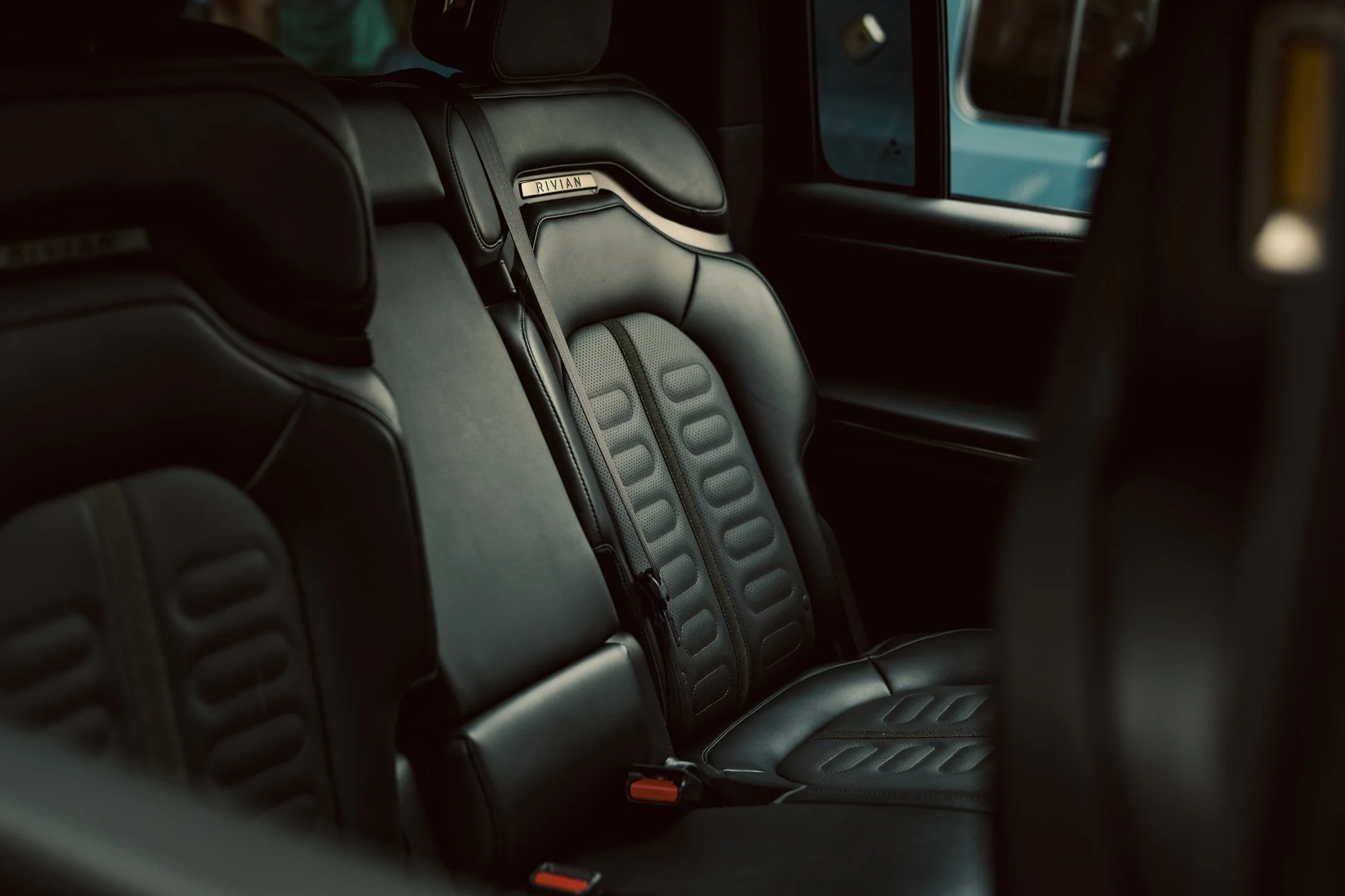r1 rivian-09045.jpg