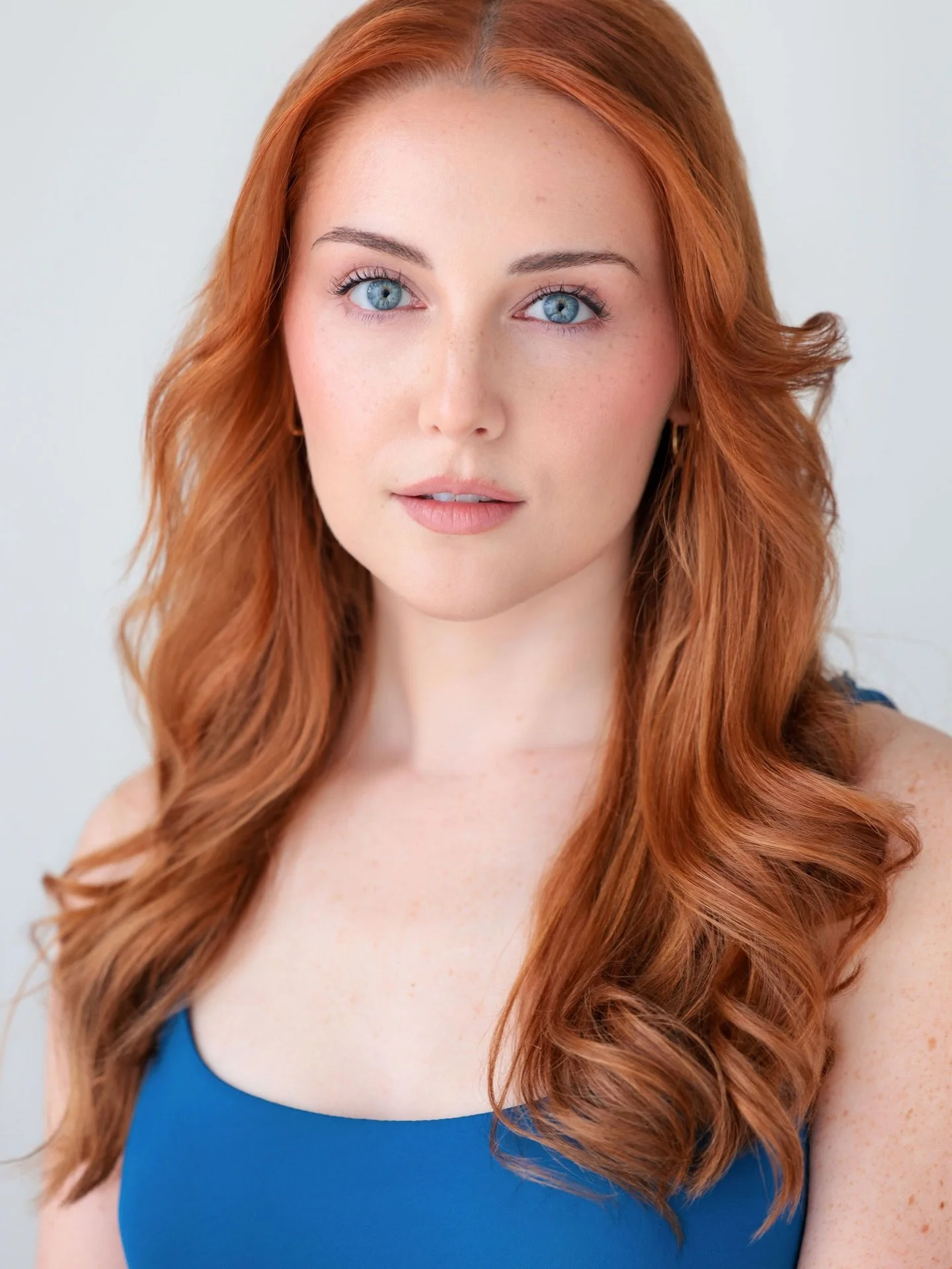 Alison Haselden
Actor, writer, director. 
A flower made of razor blades.

AlisonHaselden.com

Headshot Photography: @theactorheadshot @taragulledgephoto 
MUA: @chelseajaugustine 
Hair: Me!
Agent: @alexanderwhiteagency