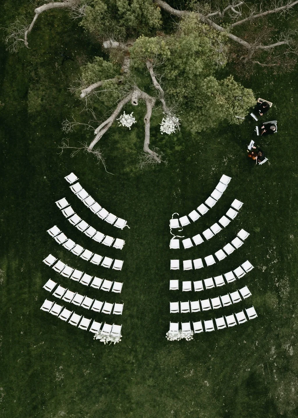 A Timeless Black &amp; White Celebration at Stockdale Country Club