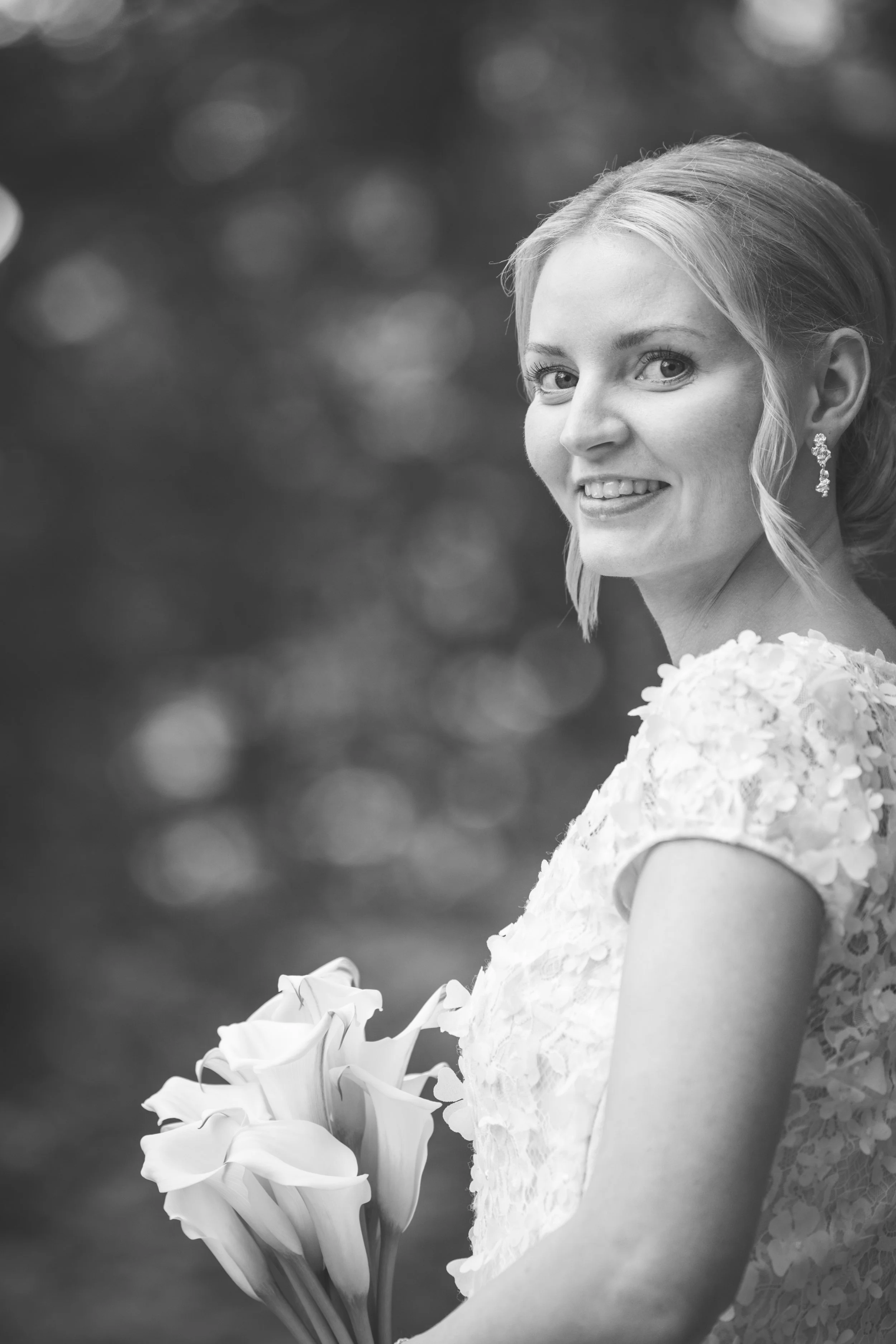 Bryllupsfotograf Silkeborg - romantisk bryllupsbillede. bryllupsfotograf rander bryllupsfotograf viborg