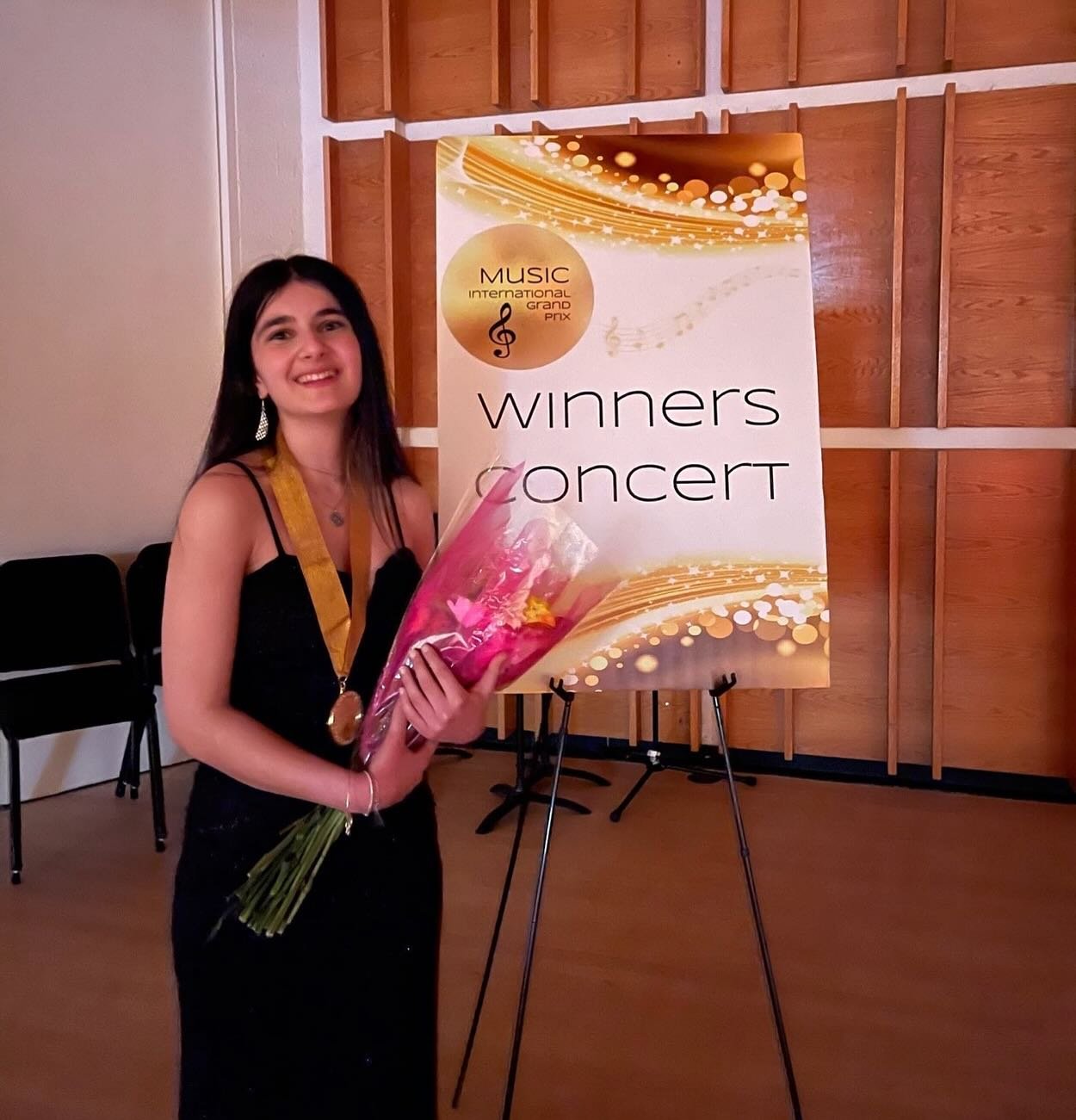 🌟CONGRATULATIONS to freshman student Elizabeth Sahakyants (@elizabethsahakyants ), who won FIRST PLACE in Teen Popular Voice at @musicinternationalgrandprix 2025!!! 🎉 All that dedication paid off. Way to go, Elizabeth!!