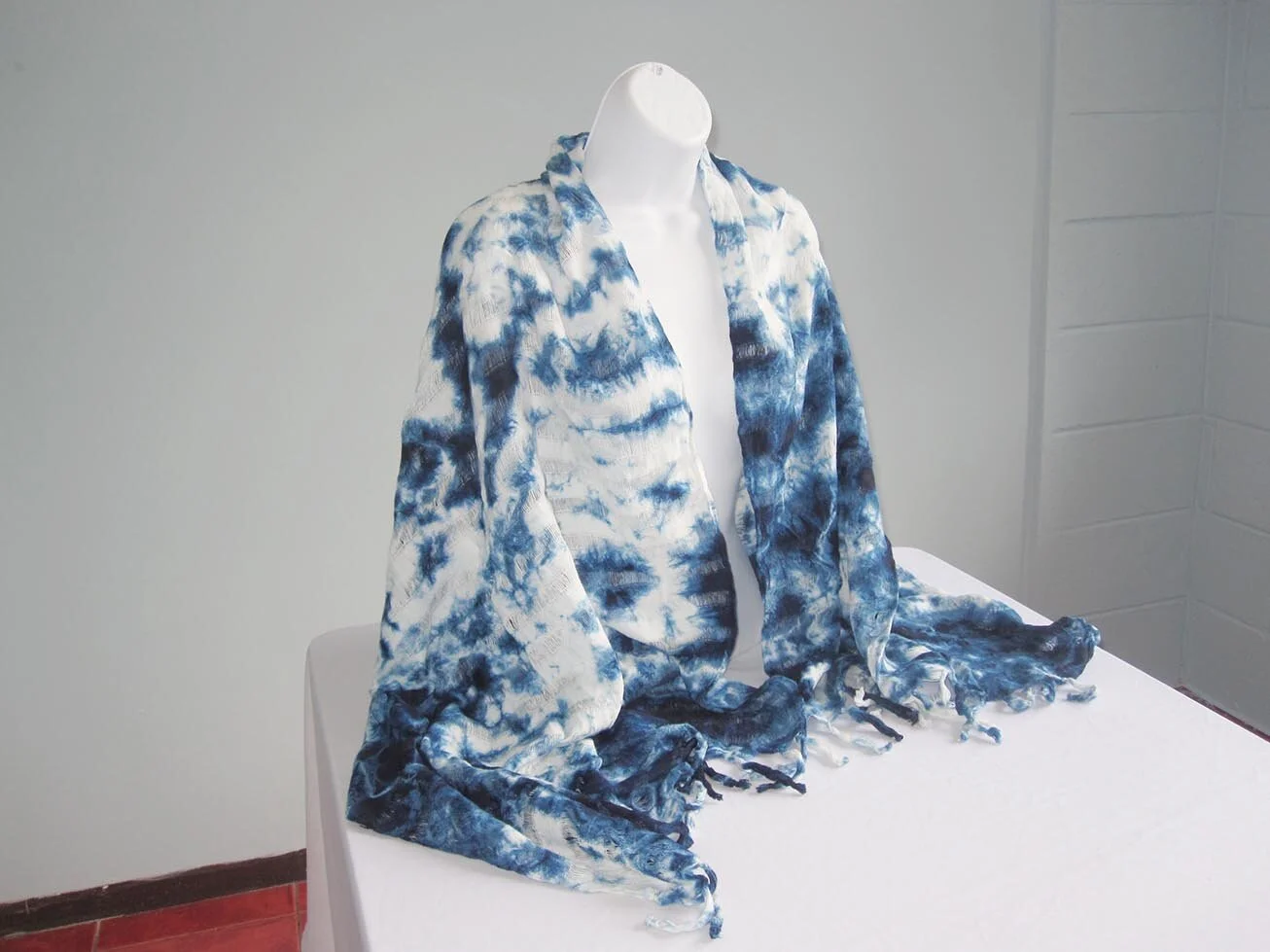 Coconut, teca and mango dyes for shawls 