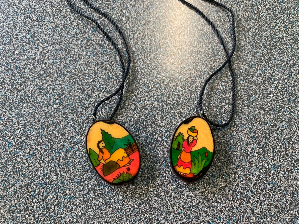 Copinol painted neckale