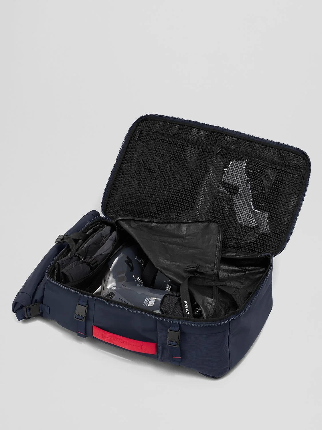 PDP_SkiBootBag_Navy_PLP_02.jpg