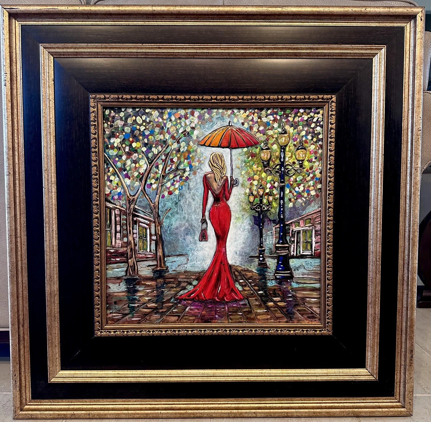 Lady in red1.jpg
