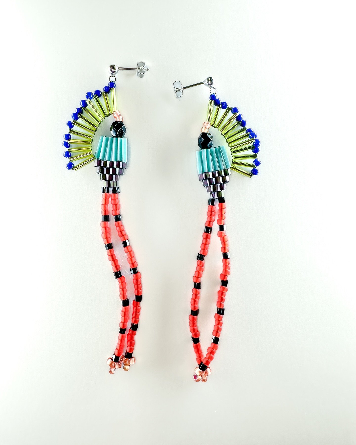 New take on the Flamingos Earrings &ndash; same playful spirit, fresh colors, ready to fly! 

#FabienneMorel #FlamingosEarrings #ColorfulJewelry #PlayfulDesigns #HandcraftedWithJoy #JewelryThatMoves #StatementEarrings #ArtisanStyle #FabienneMorelDesi