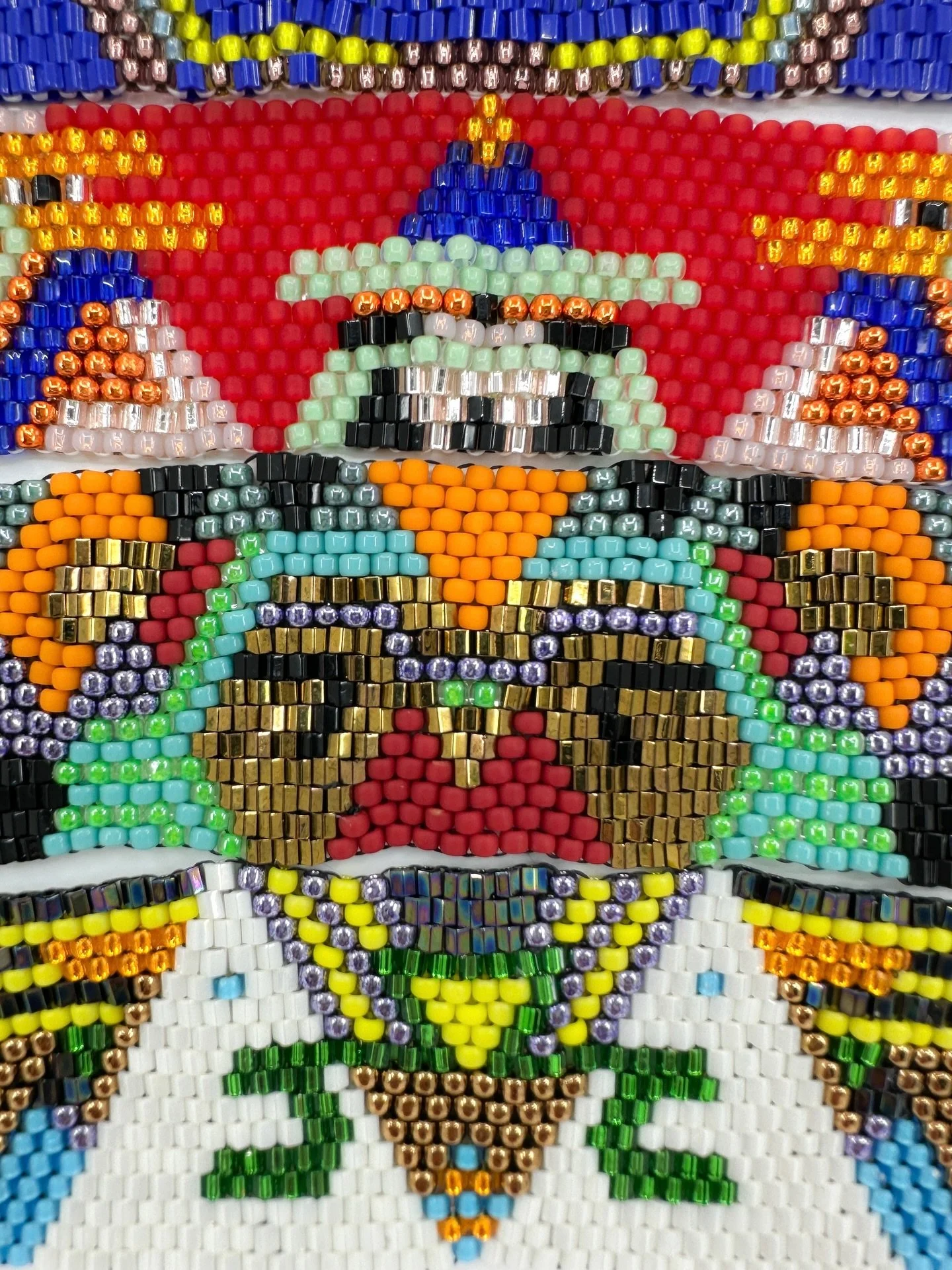 Clashes, harmonies, surprises ➪ every pattern combination has its own little rhythm. 
Handcrafted by me, vibrant, and ready to dance on your wrist.⇧⬆︎⇧

#FabienneMorel #joyful #joyfulBeading  #joy #MultidimensionalTextileDesign #BraceletsByFabienne #