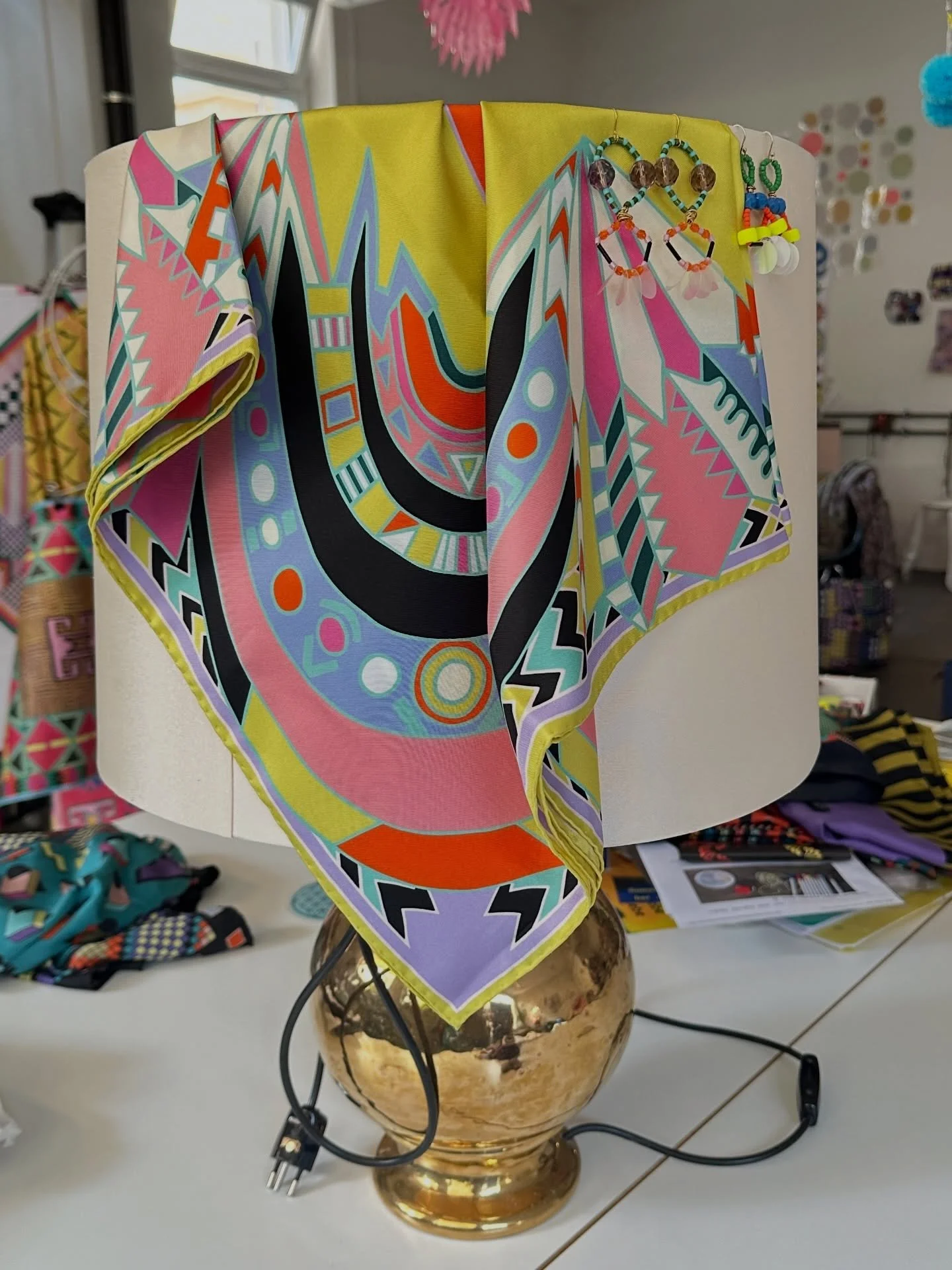 New Foulard&hellip; yesss 🫶

#FabienneMorel #textileDesign #joyfulliving #multidimensionaltextiledesign