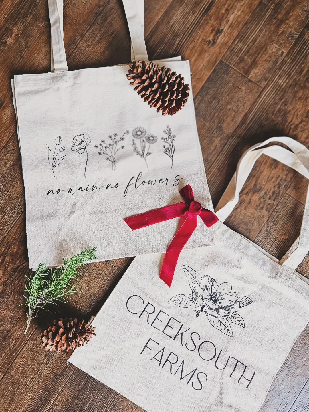 Small Business Saturday is almost here! 🛍️✨
This Saturday Nov 29th is not only the perfect day to shop local&mdash;it&rsquo;s also our last market of the year.

Come swing by, say hi, and stock up on all the good stuff:
🎄 Fresh holiday wreaths
💐 F