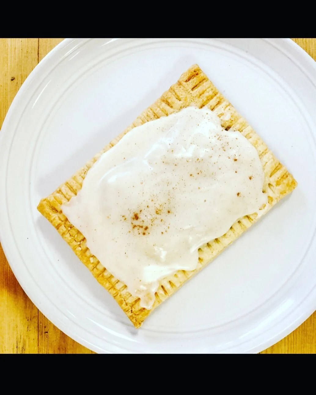 Apple Pie Poptarts are in the case down at Farm Runners for a *limited time*! 🍎 💫