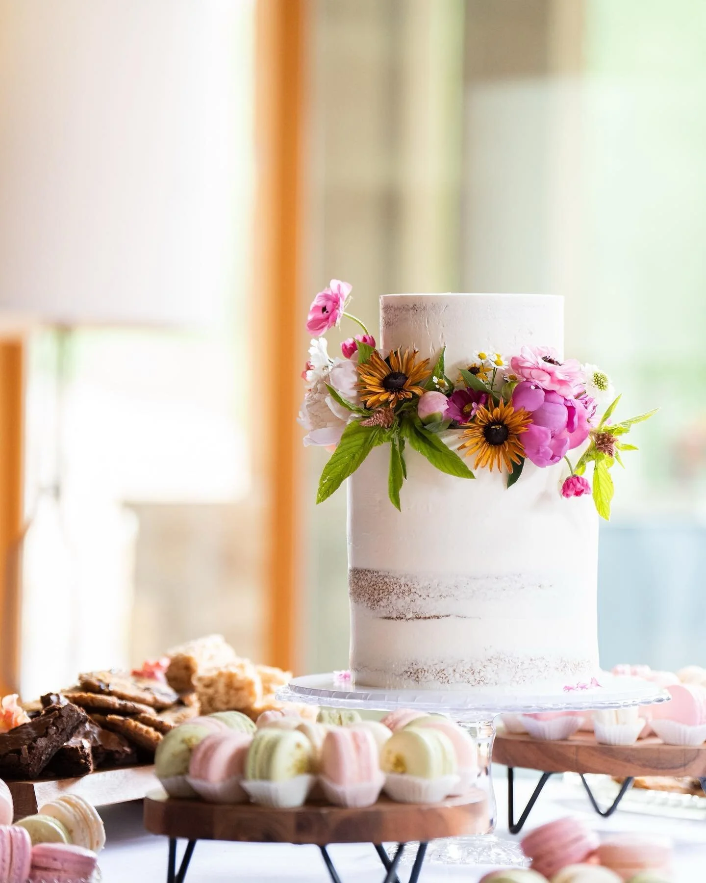 Our friends @foragesisters just sent us this shot from a wedding we teamed up on last Summer. 😍 
Feeling so grateful for the work we get to do and the wildly talented wedding professionals we get to work beside. 2023&rsquo;s season is going to be a 