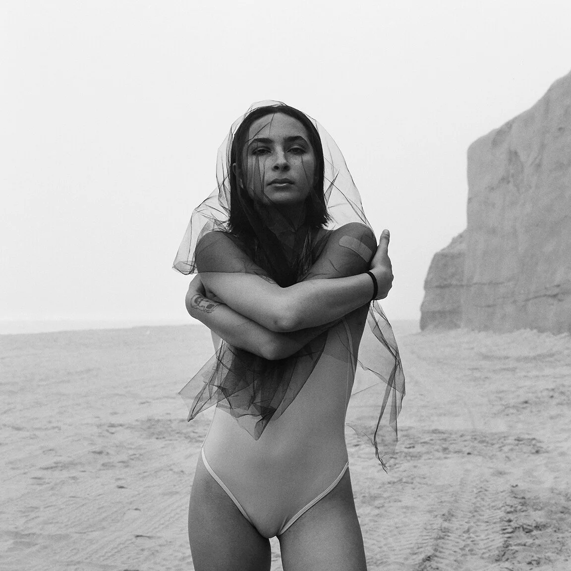 Shayna Block / UNTITLED No. 5 / Medium format film 120, 2018, 16” x 16”