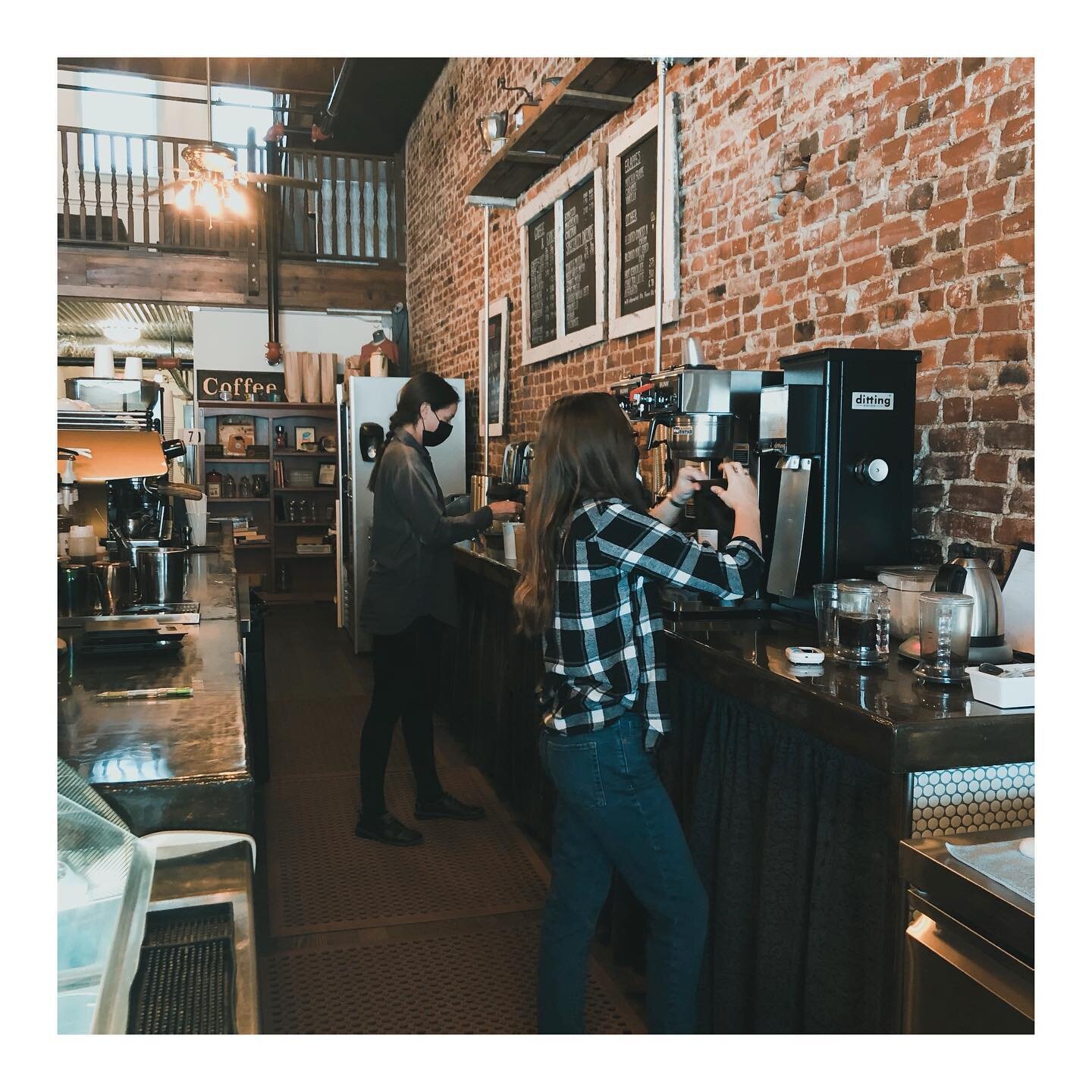 COFFEE!!! It&rsquo;s essential, right? Luckily, for all our guests, we are *right* next door to the downtown and amazing coffee shop @thecoffeecollective_tn ! They are great neighbors and we encourage those visiting to stop in and grab some delicious