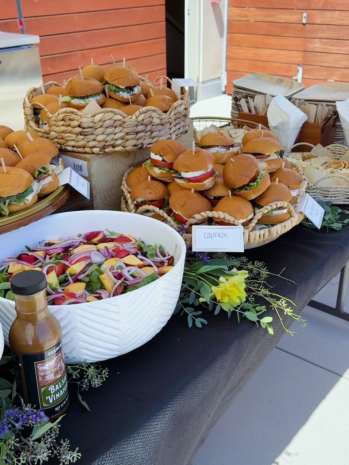 Rooftop social graze