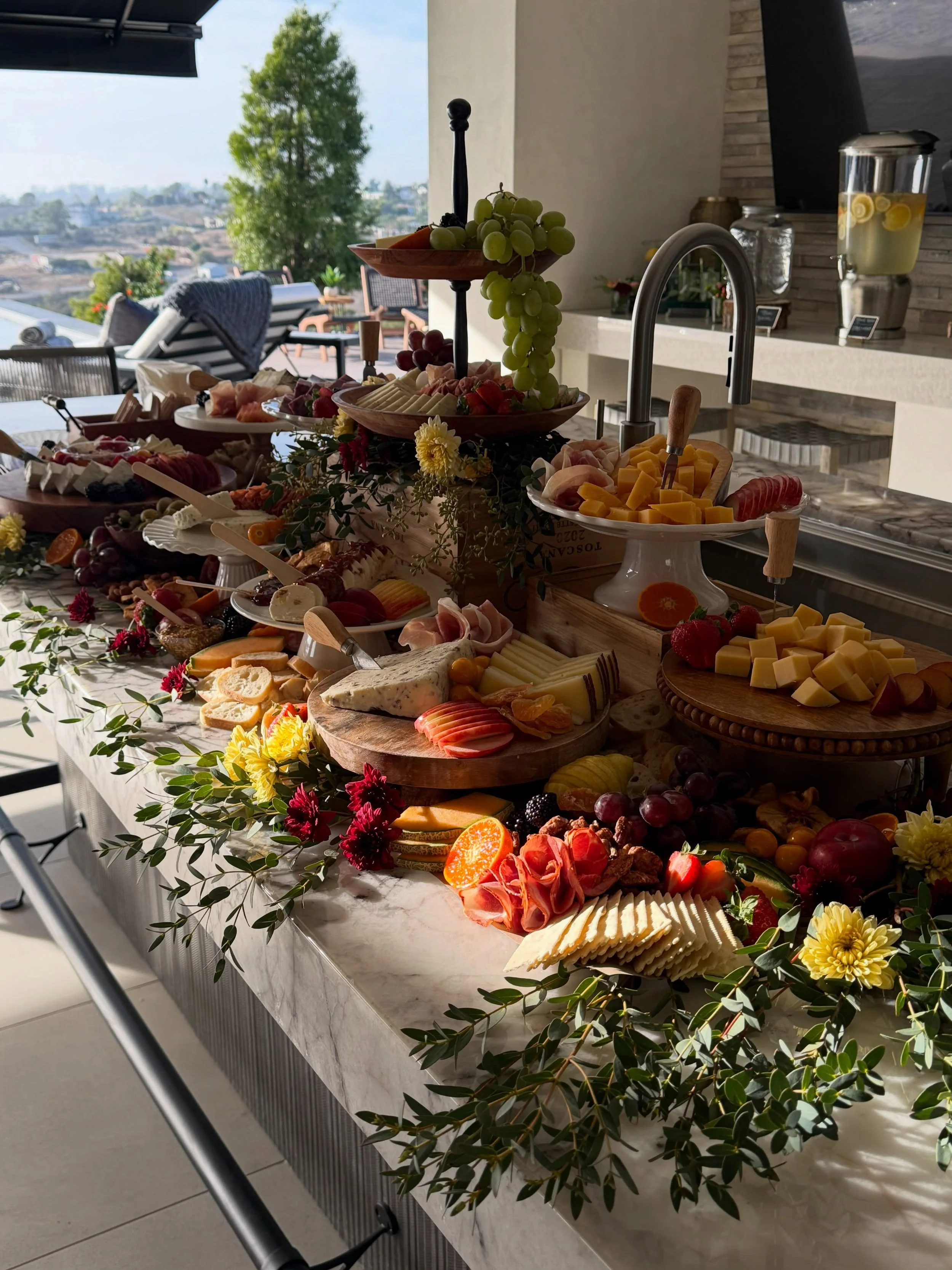 Holiday season is right around the corner&mdash;it&rsquo;s time to start thinking about your holiday gatherings and parties! 🎄✨

Whether you&rsquo;re planning a corporate celebration, family gathering, client appreciation event, or festive get-toget