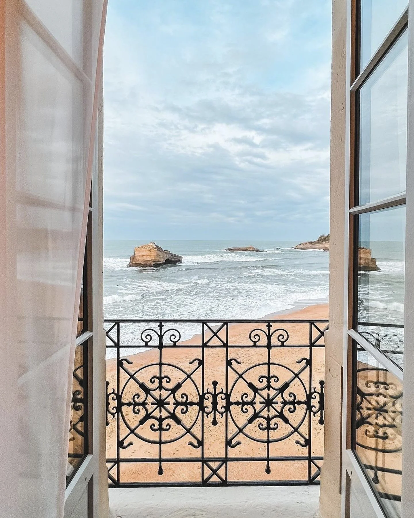 France-05-Biarritz-Hotel du Palais-13-edit.jpg