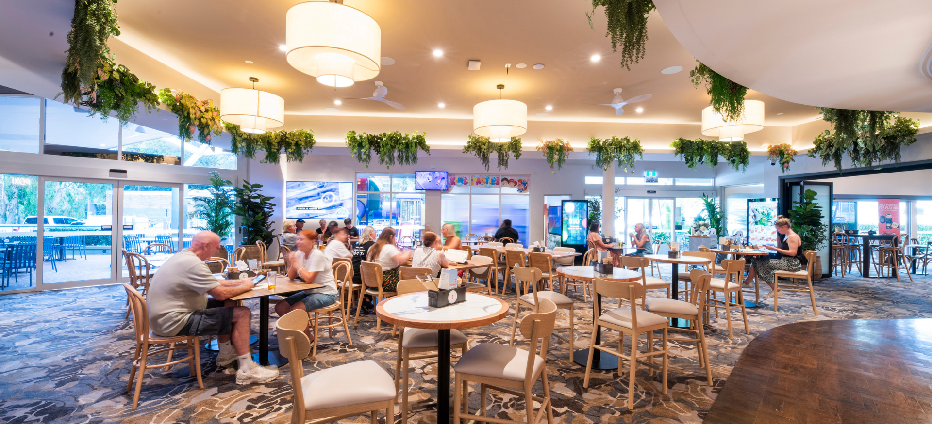 Springfield Tavern Dining Page Background.png