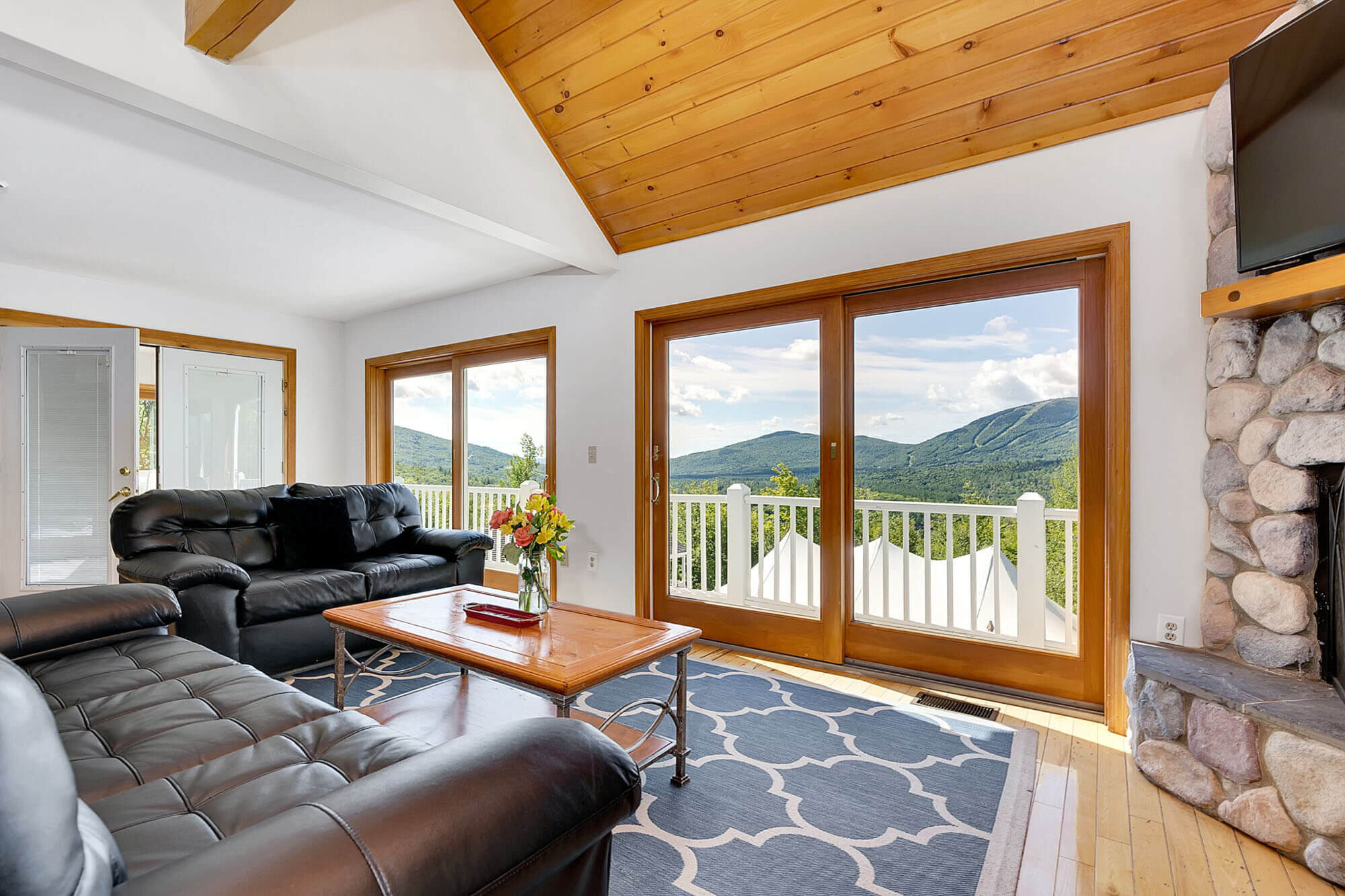 22-web-or-mls-37MammothLane-45.jpg