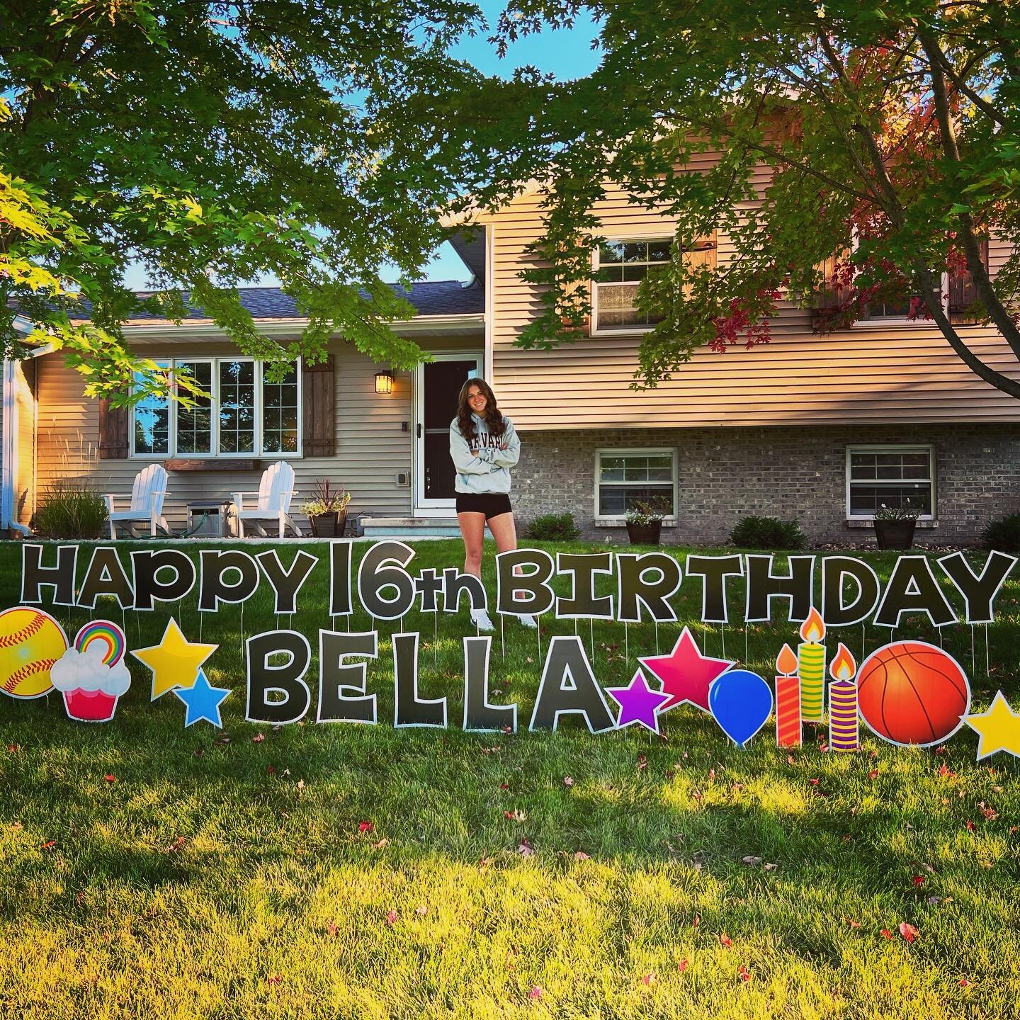 Happy 16th Birthday Bella! We hope you have an awesome day! 🧁🥎🏀