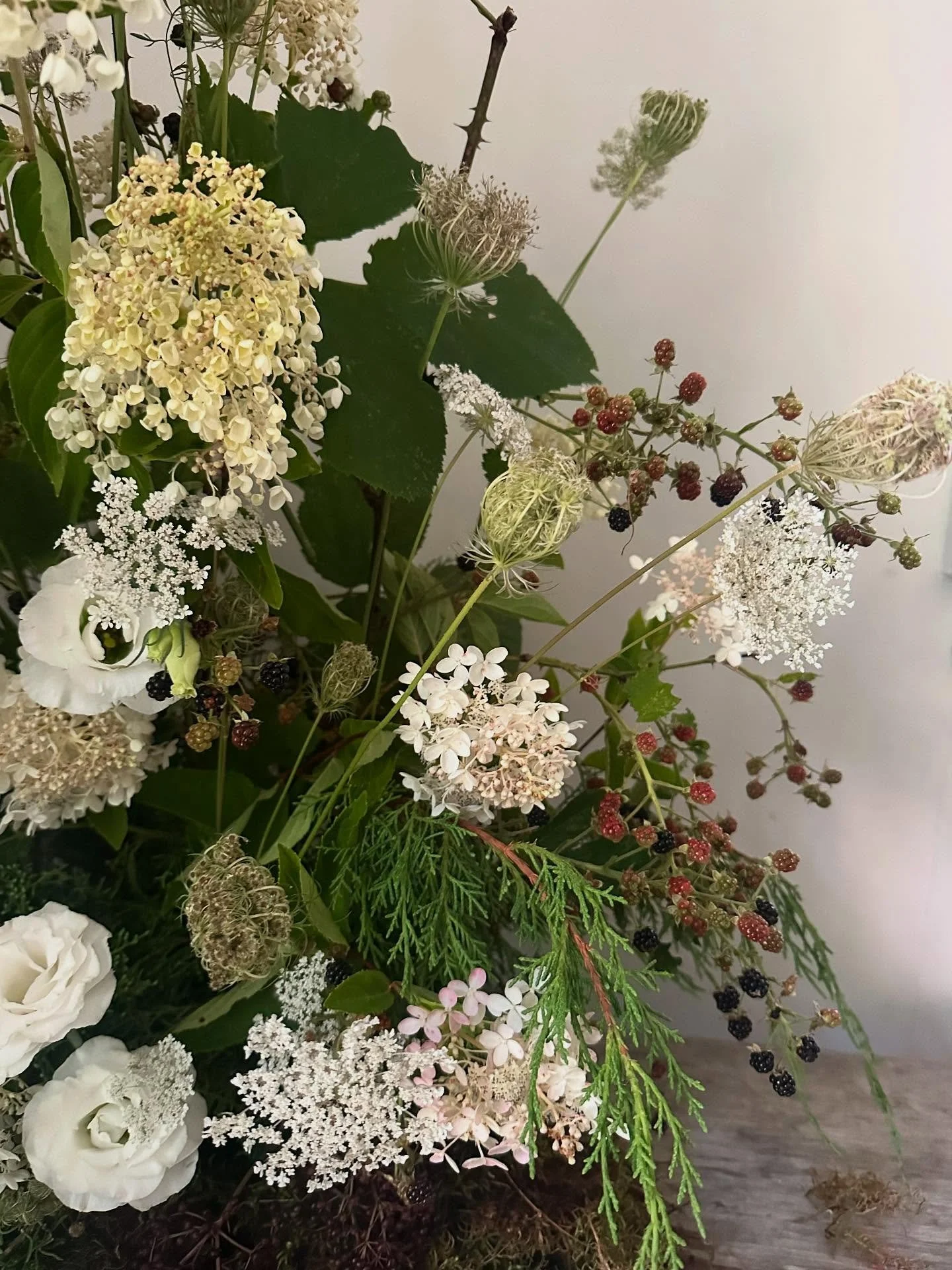 A foraged late August floral meadow ripe with blackberries. Our floral meadows work great for ceremony sites and aisle markers and can be repurposed as a dramaticccc bar piece for the reception. And yes, I ate blackberries for breakfast. 
Hydrangea,