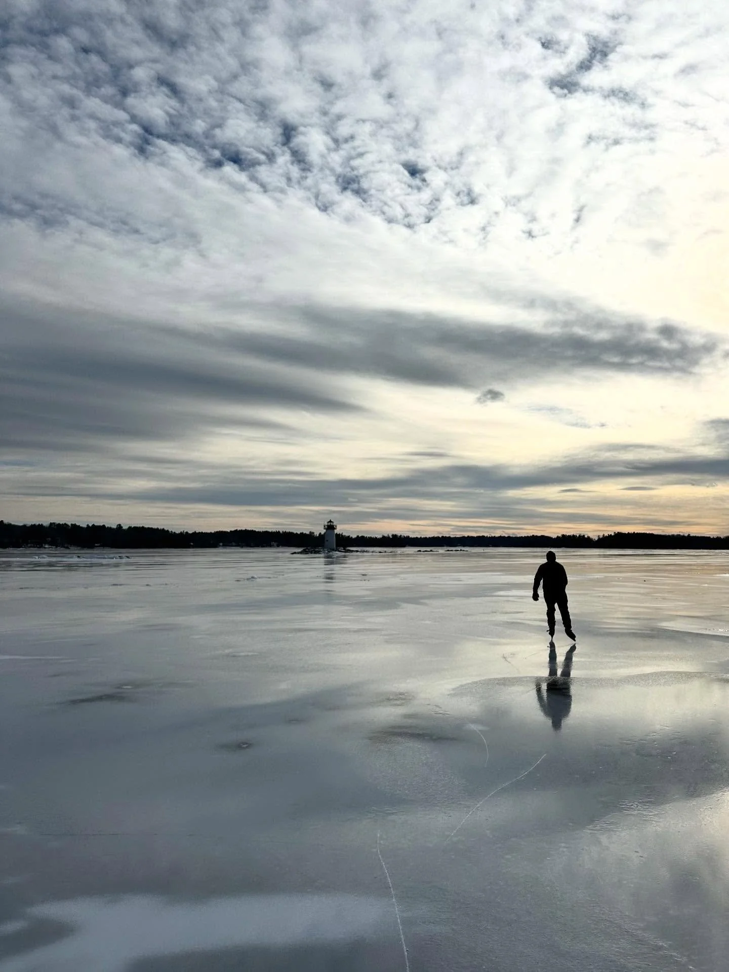 Keeping busy in the Maine winter months with @sparkbagel by my side