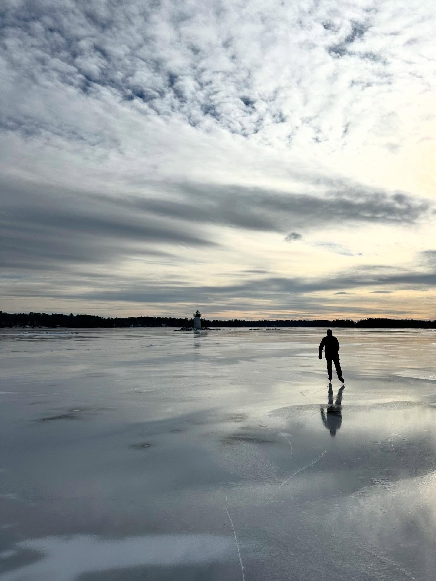 Keeping busy in the Maine winter months with @sparkbagel by my side