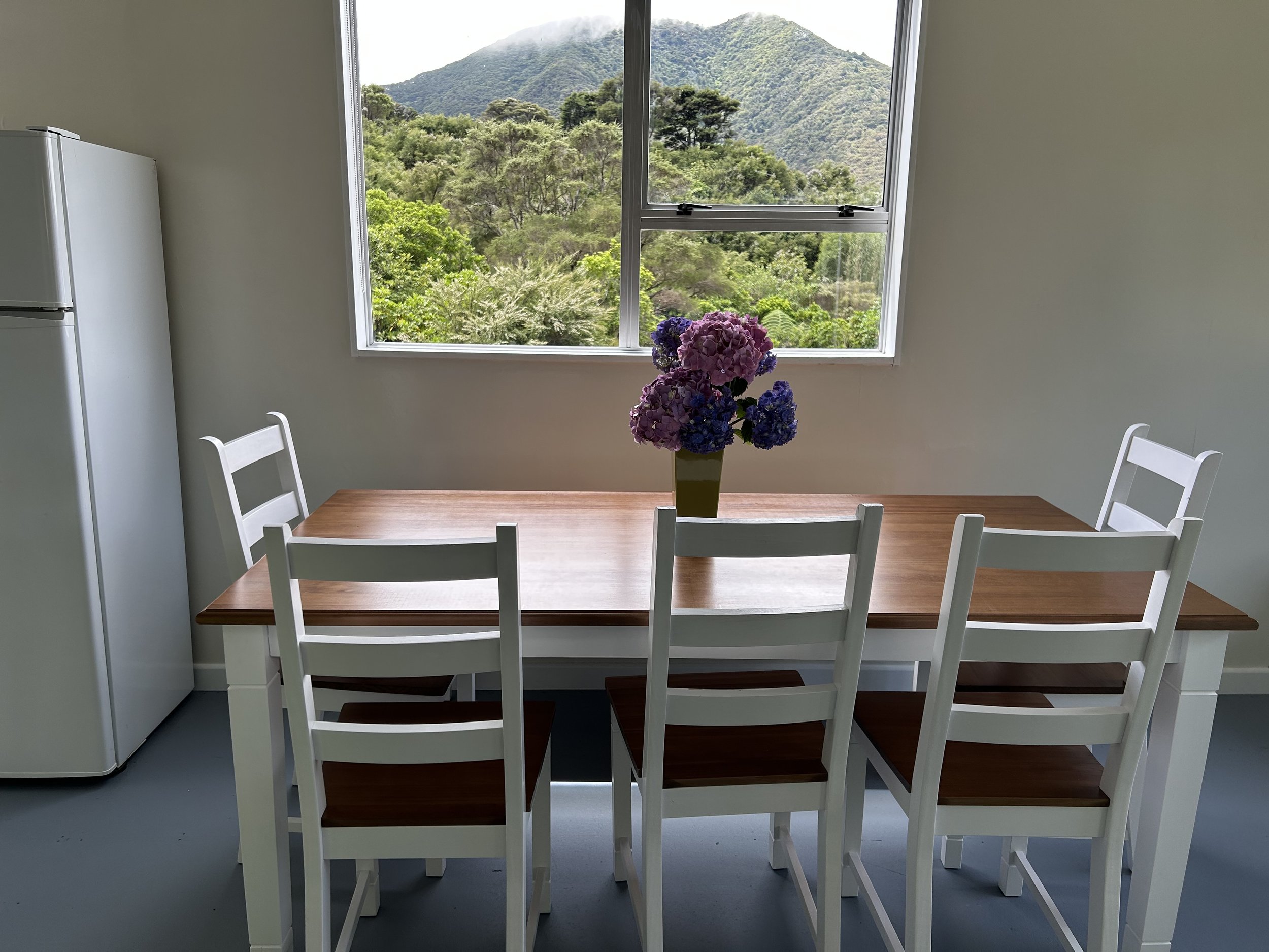 Kakapo dining .jpg
