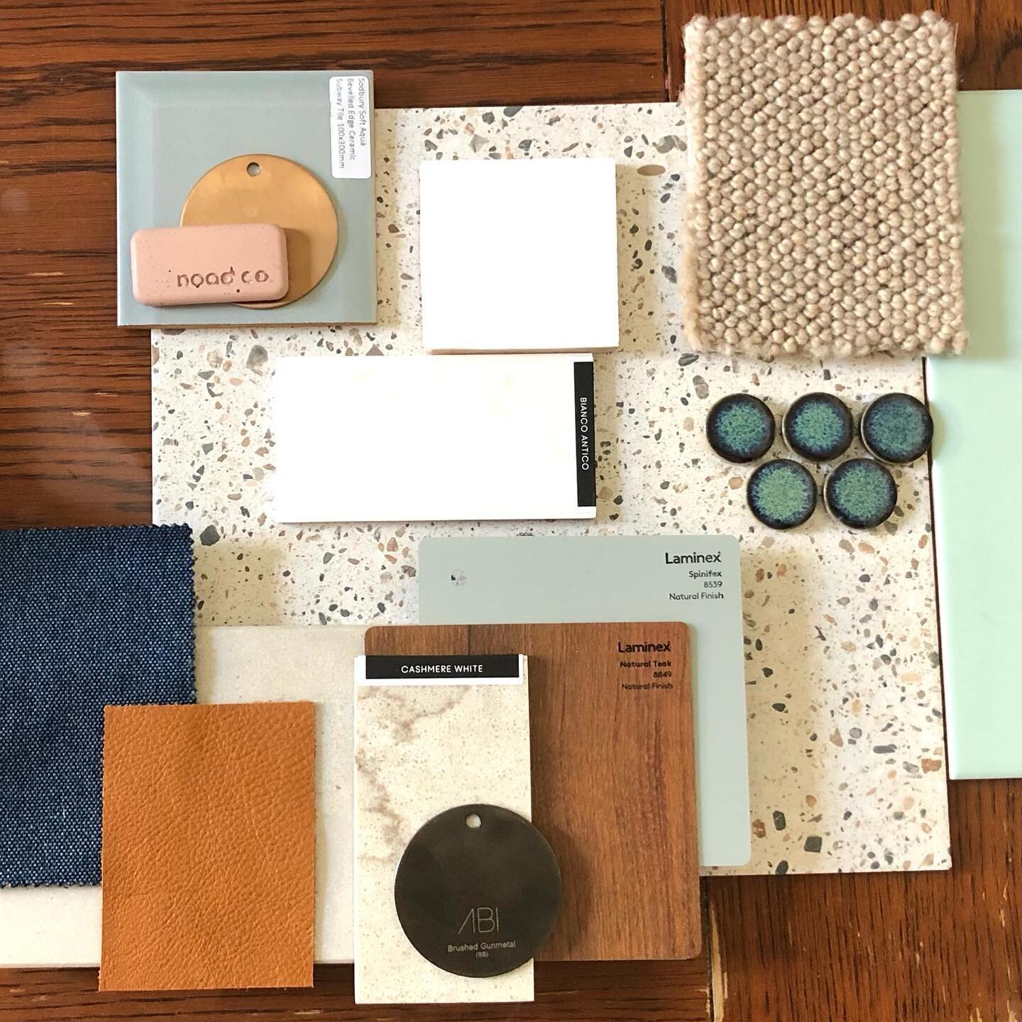 Saturday flat lay...
#interiordesign #interiordesignperth #perthinteriordesign #perthinteriordesigner