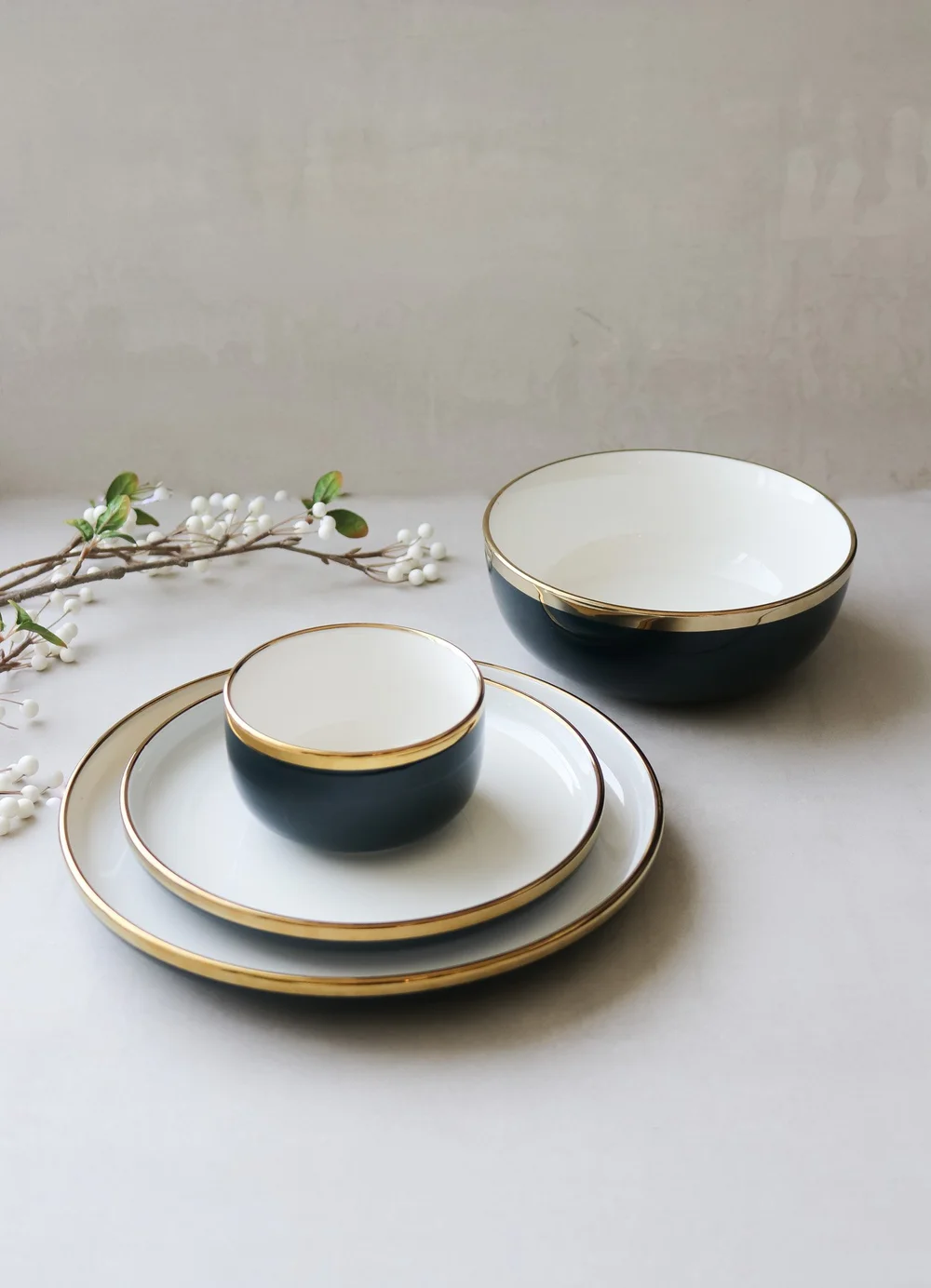 Dinnerware Sets With Gold Trim: Elegance for Every Meal 3 Dinnerware Sets With Gold Trim: Elegance for Every Meal
