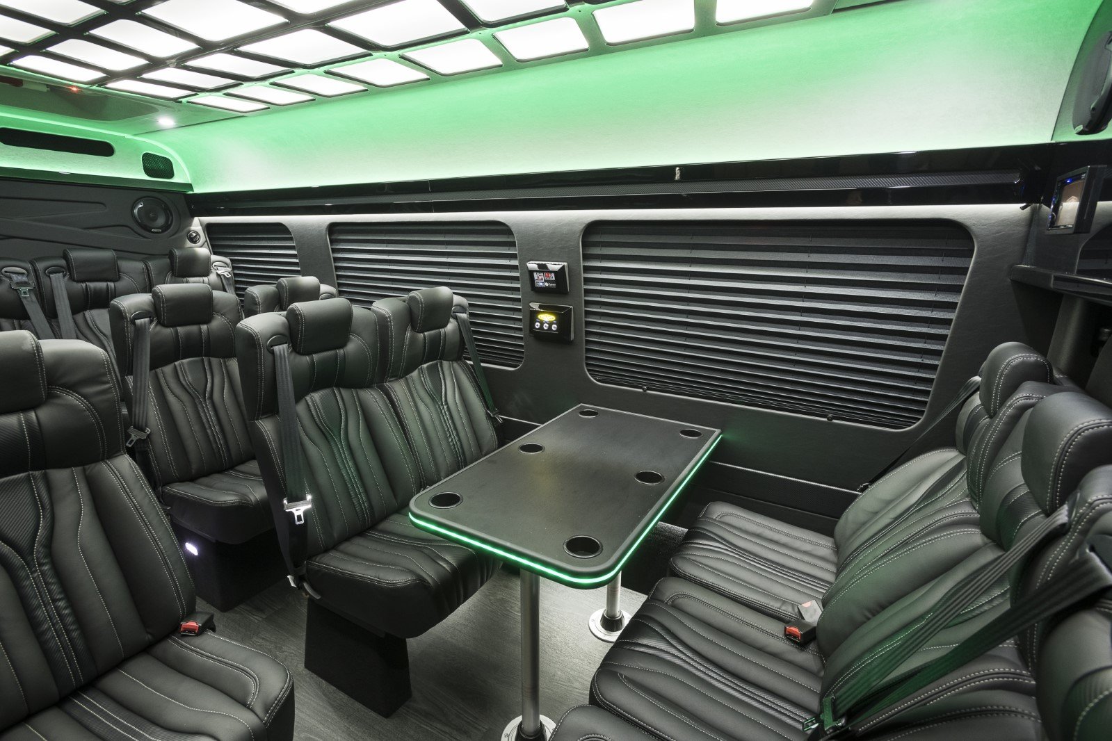 EXECUTIVE SPRINTER 13 PAX- FREE LIMO MIAMI 3.jpg