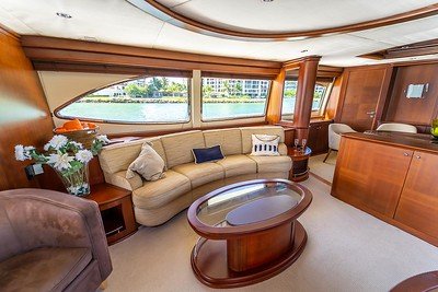 100' AZIMUT JUMBO - FREE YACHT MIAMI 6.jpeg