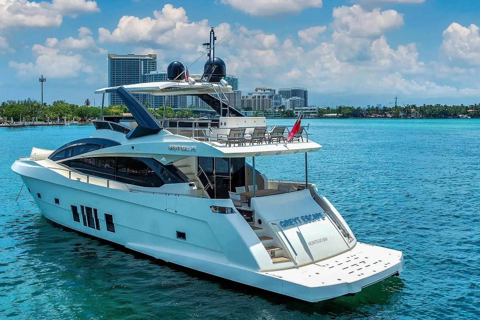 2013-astondoa-72-glx-power-9521063-20240828141059922-1_XLARGE.jpg