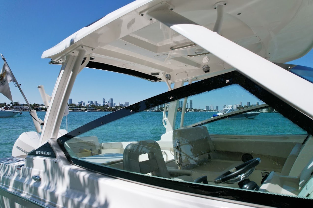 28' BOSTON WHALER - FREE YACHT MIAMI 3.jpeg